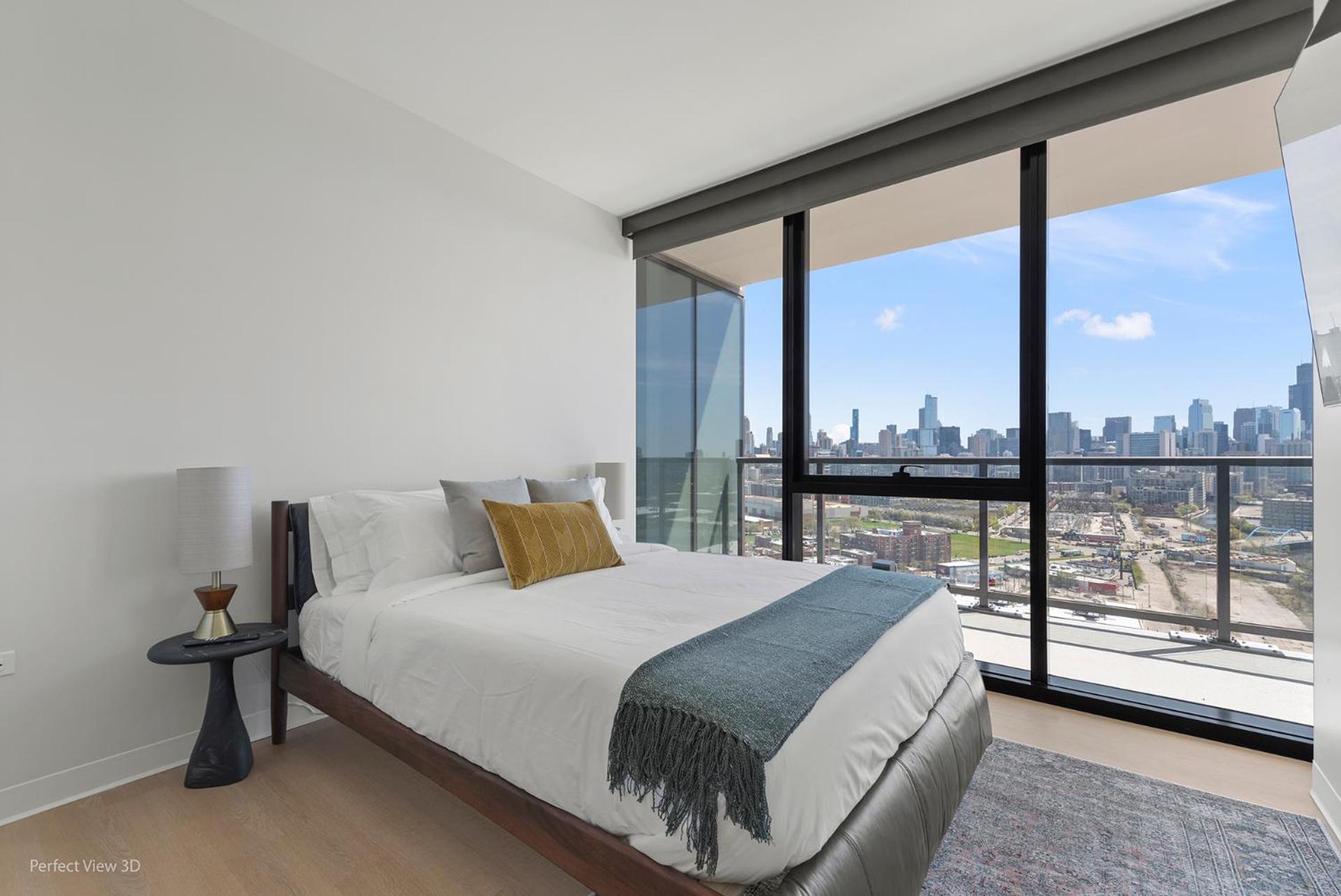 Foundry Unmatched Skyline Views at Lincoln Park