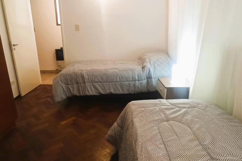 Departamento sobre Av Pellegrini