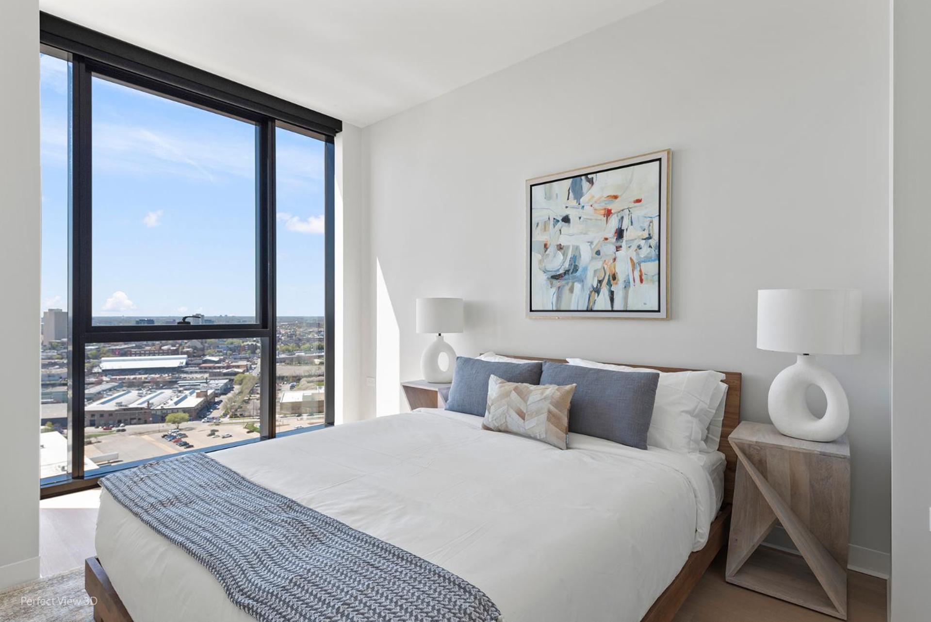 Foundry Unmatched Skyline Views at Lincoln Park