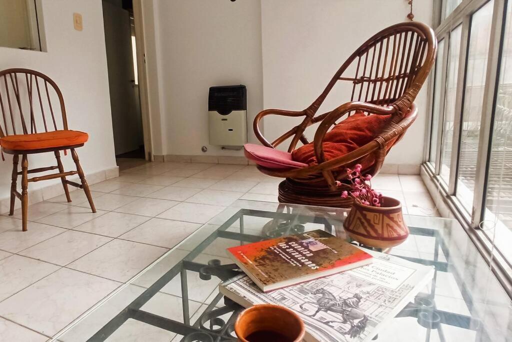 Departamento sobre Av Pellegrini
