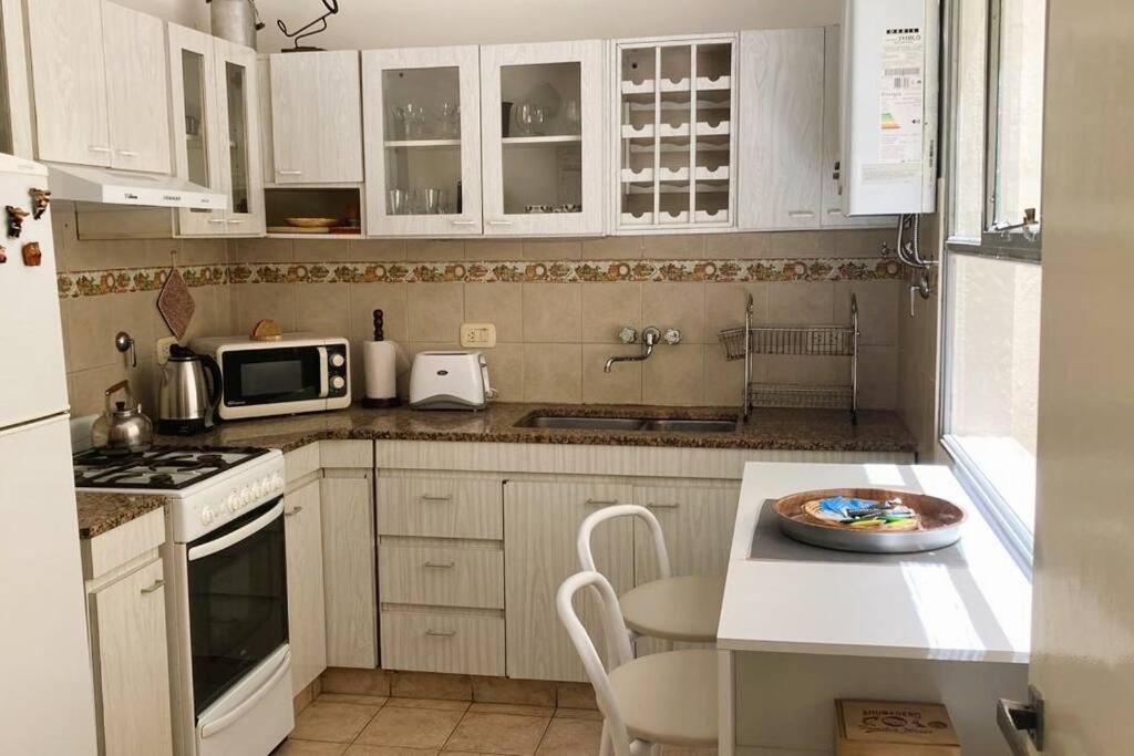 Departamento sobre Av Pellegrini