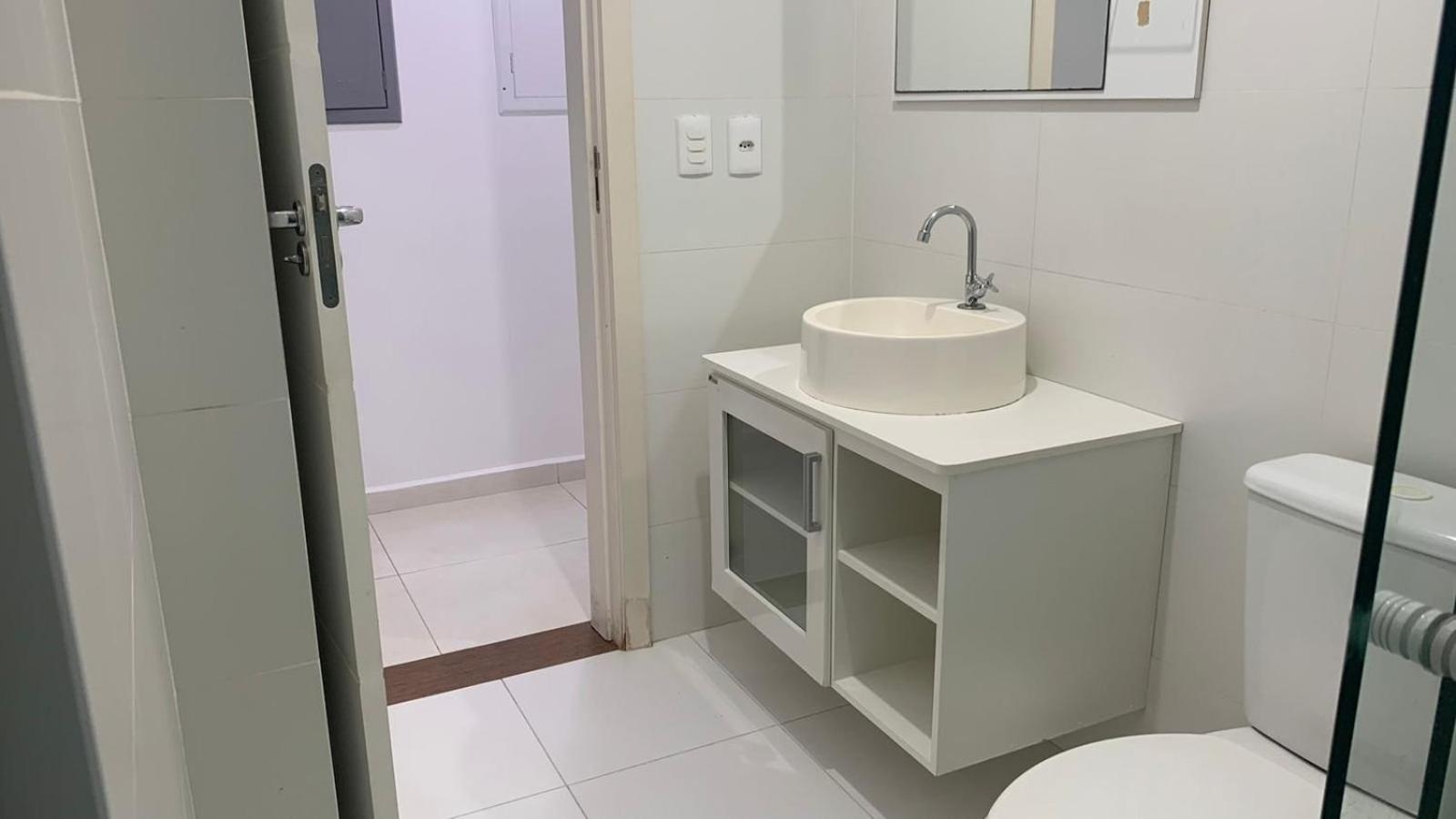 Excelente apto no centro Foz. Ótima localização