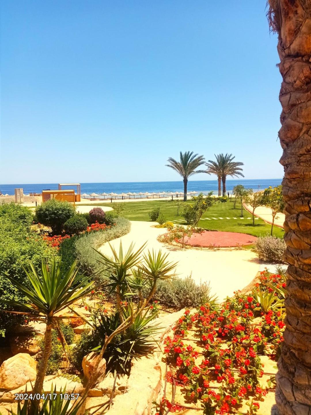 Oyster Bay Beach Suites