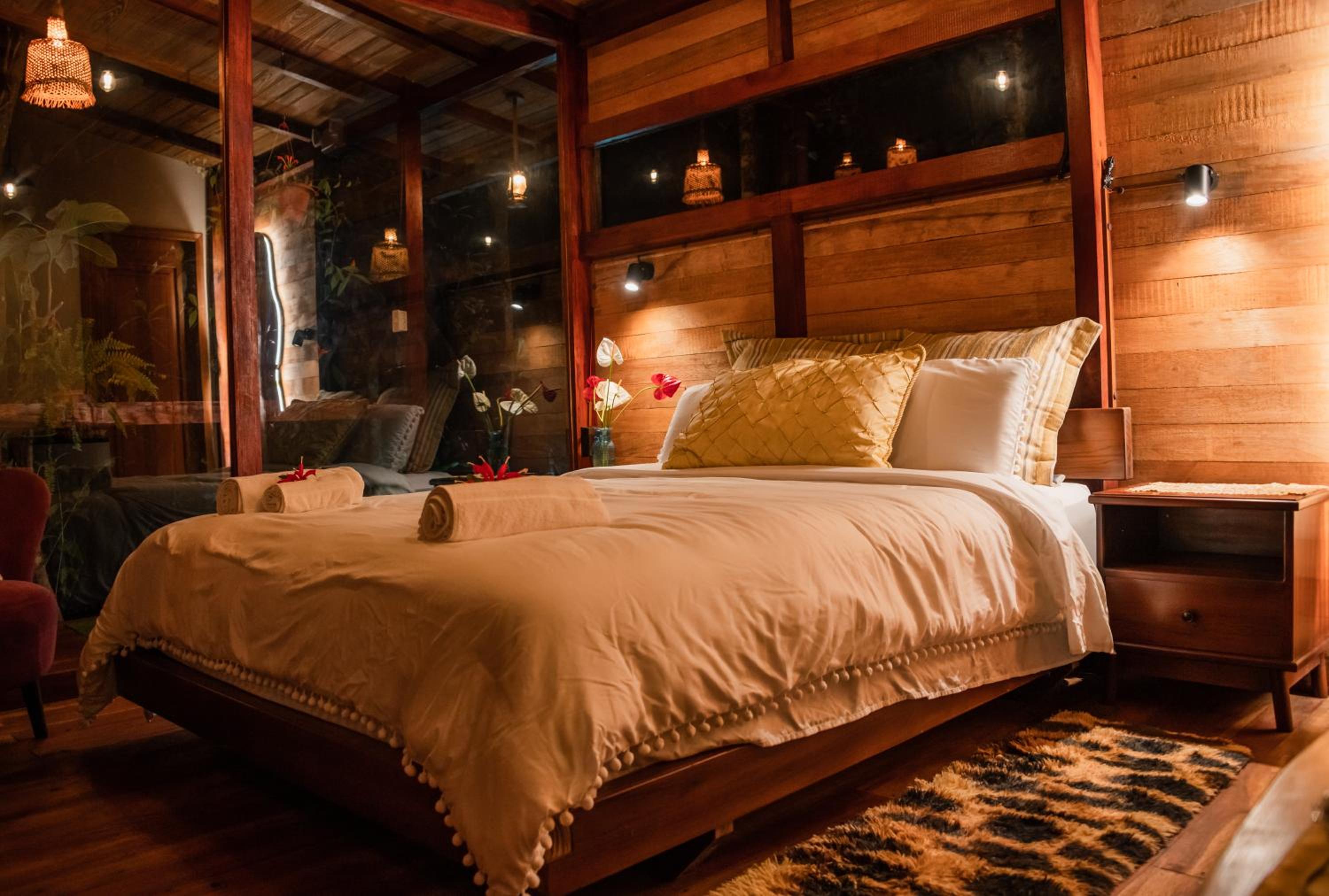 Amazon Puyu Glamping