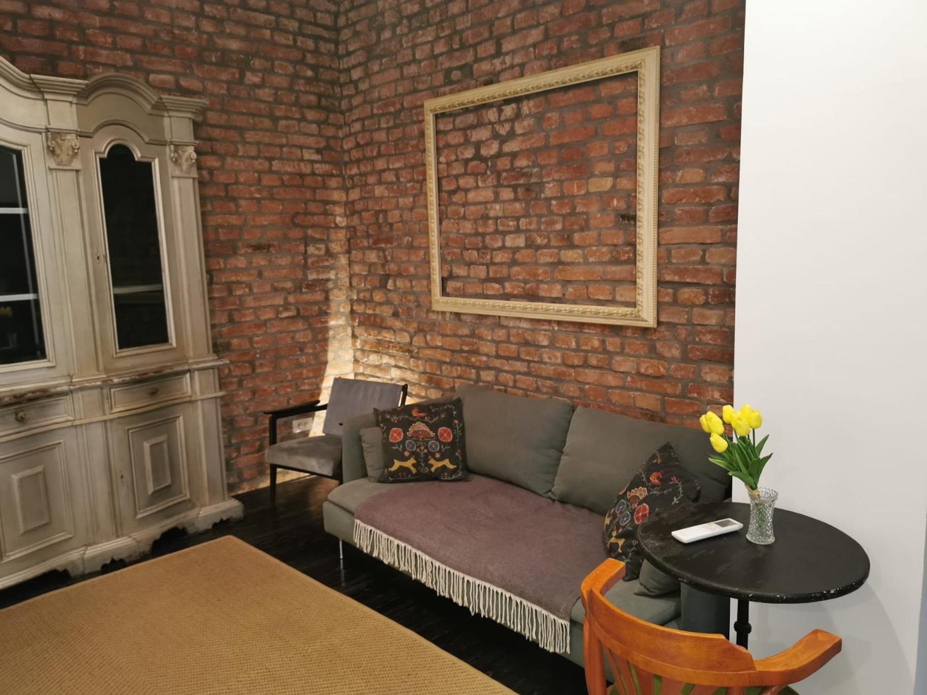 Cosy City Hideway view 5