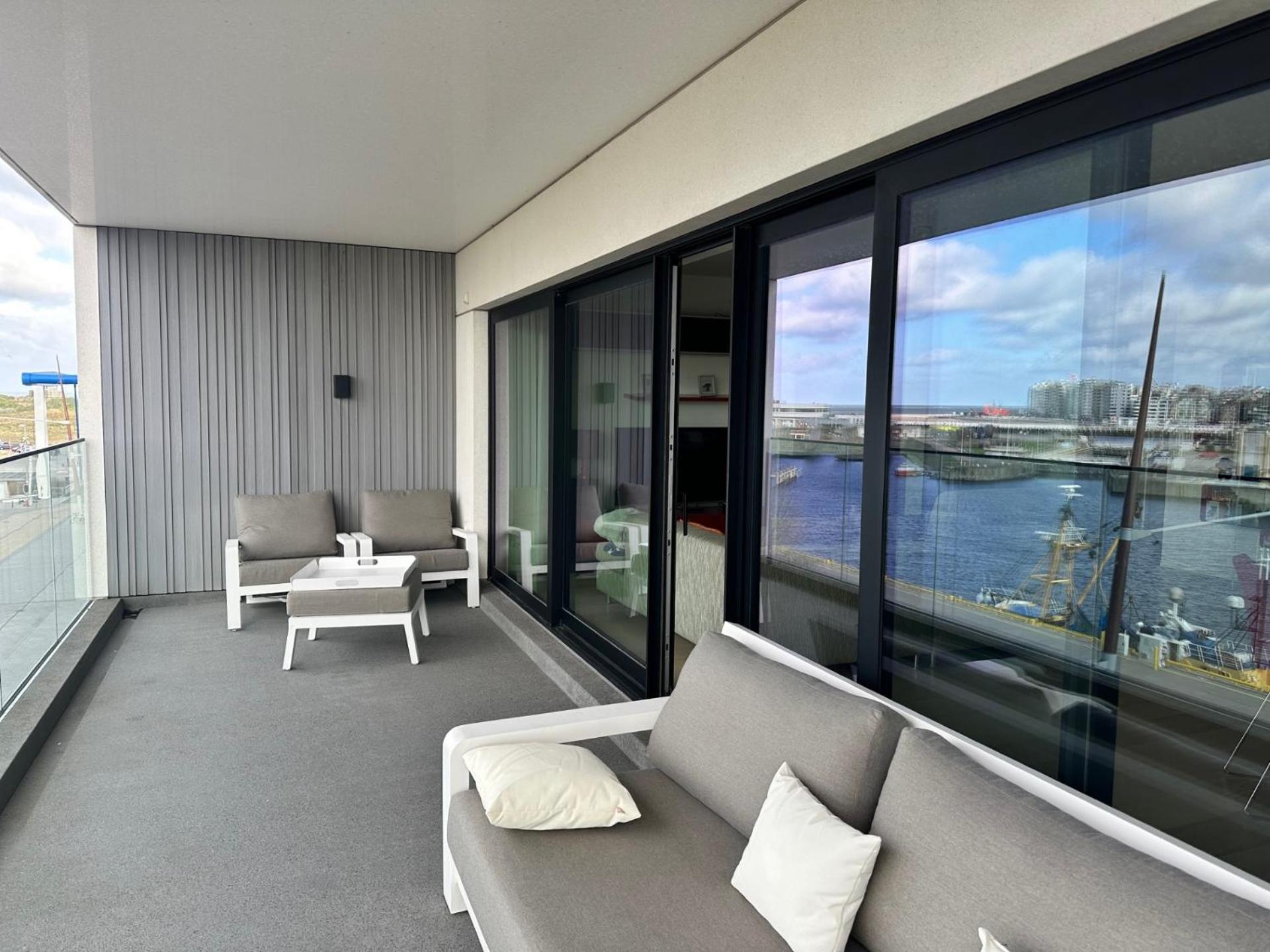 Open zicht op stad Oostende en zee/strandzicht, groot zuidterras, 3 slpks, 125m², dubbele garage