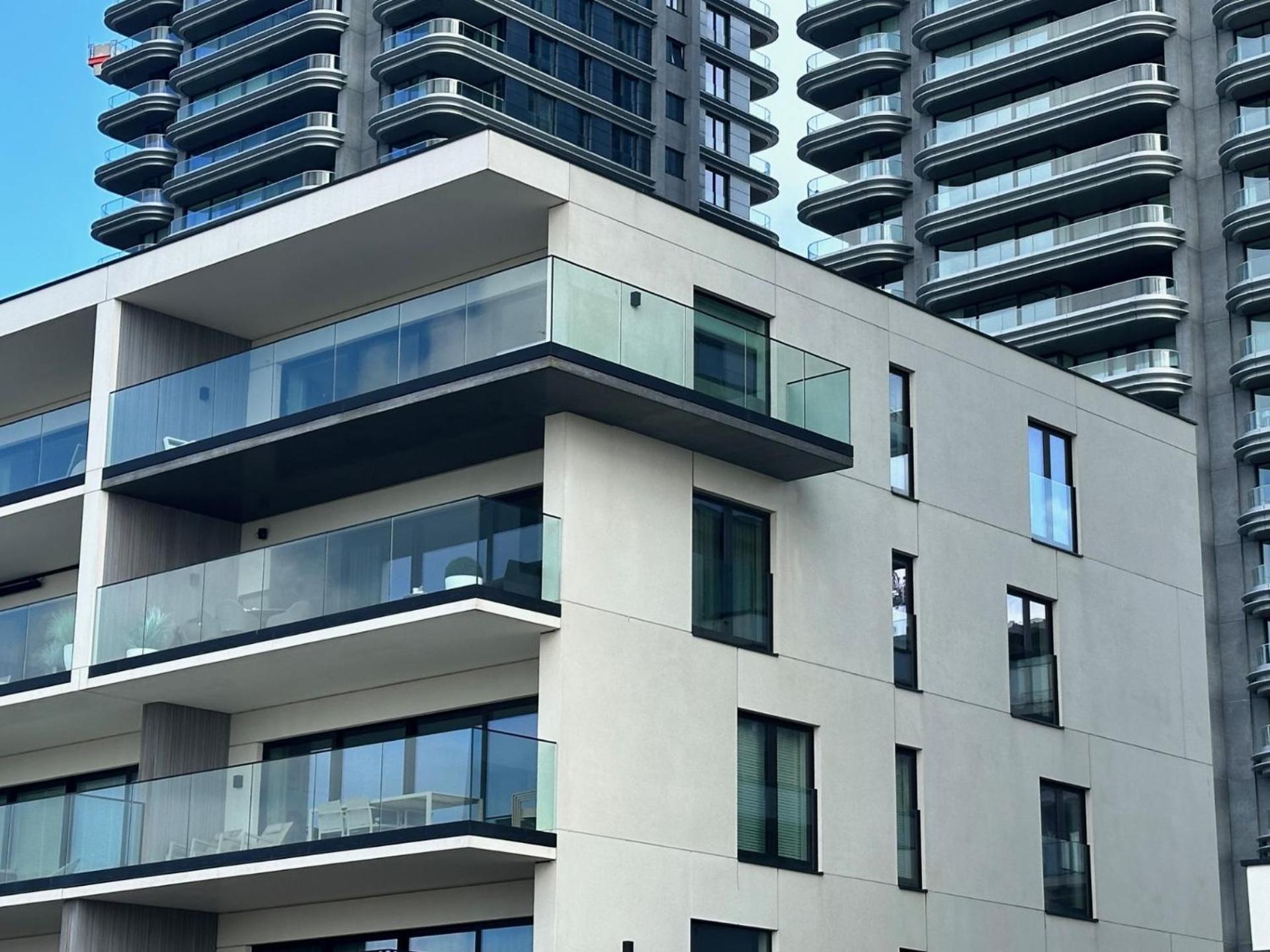 Open zicht op stad Oostende en zee/strandzicht, groot zuidterras, 3 slpks, 125m², dubbele garage