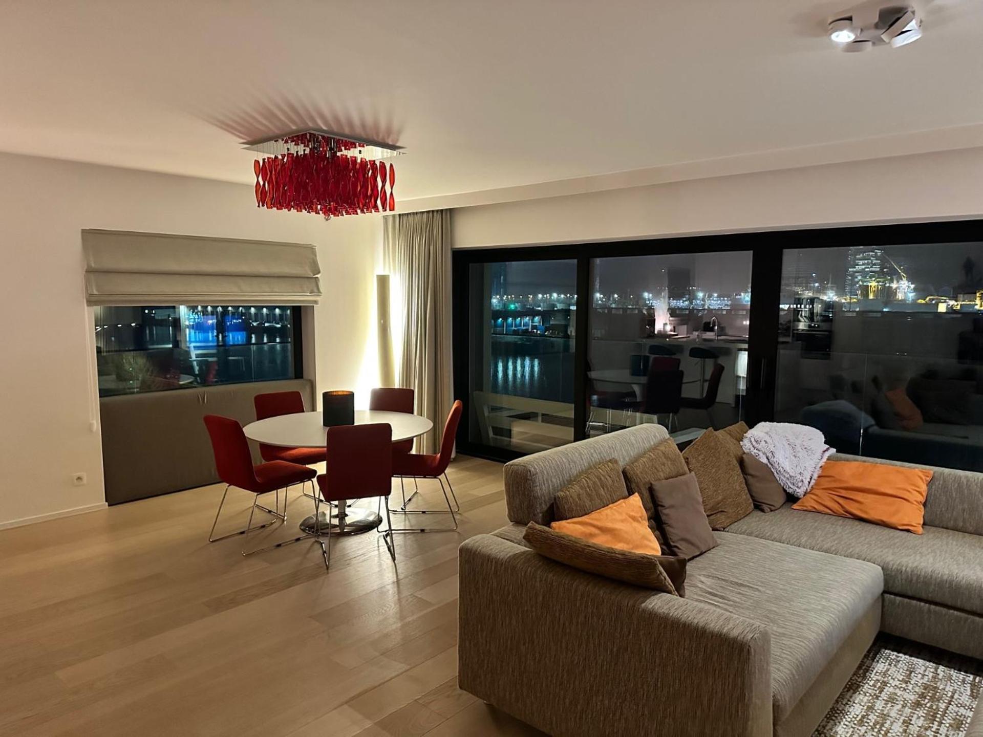 Open zicht op stad Oostende en zee/strandzicht, groot zuidterras, 3 slpks, 125m², dubbele garage