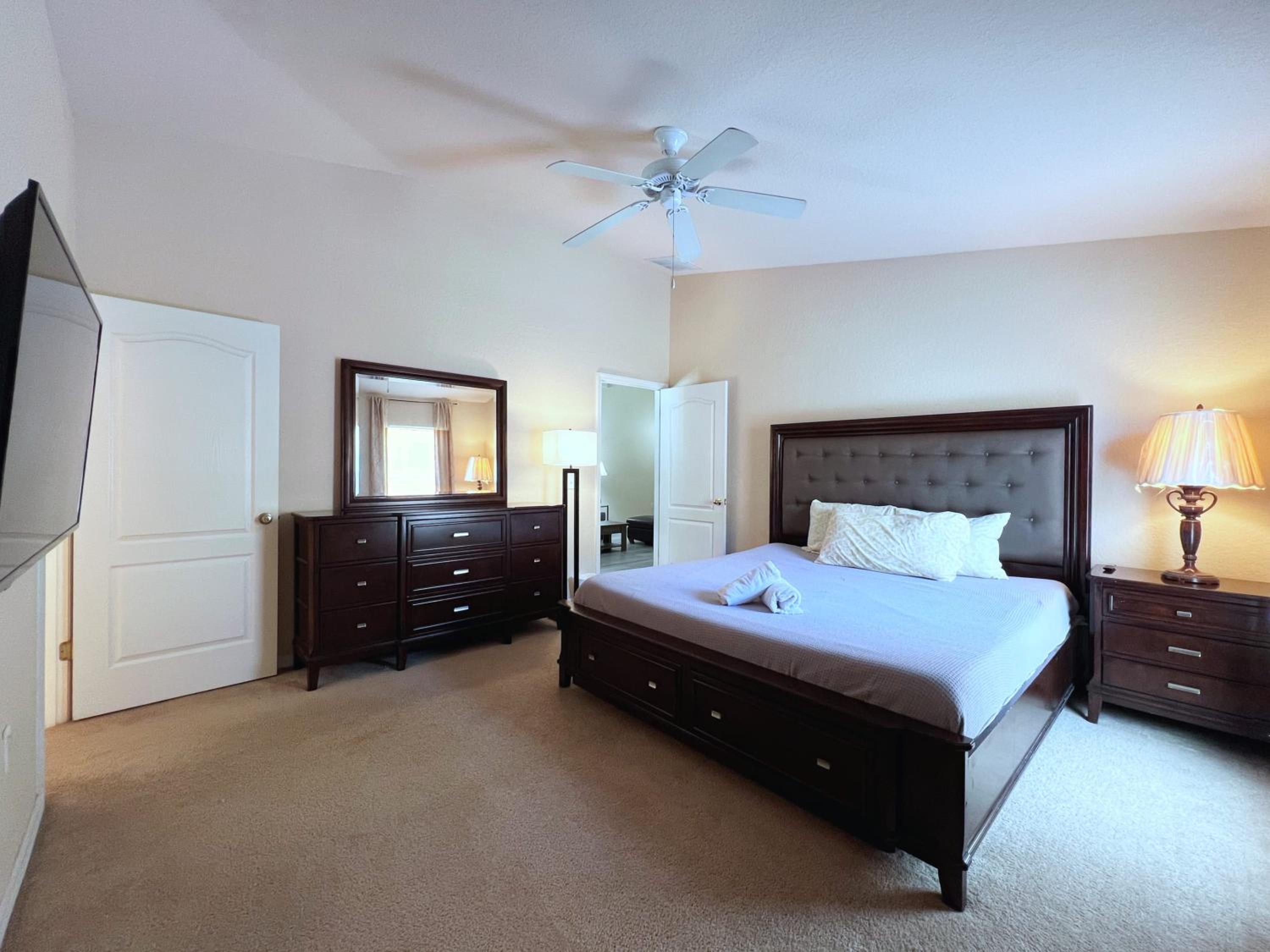 Lovely 3-Bedroom Pool Villa-1445SCD