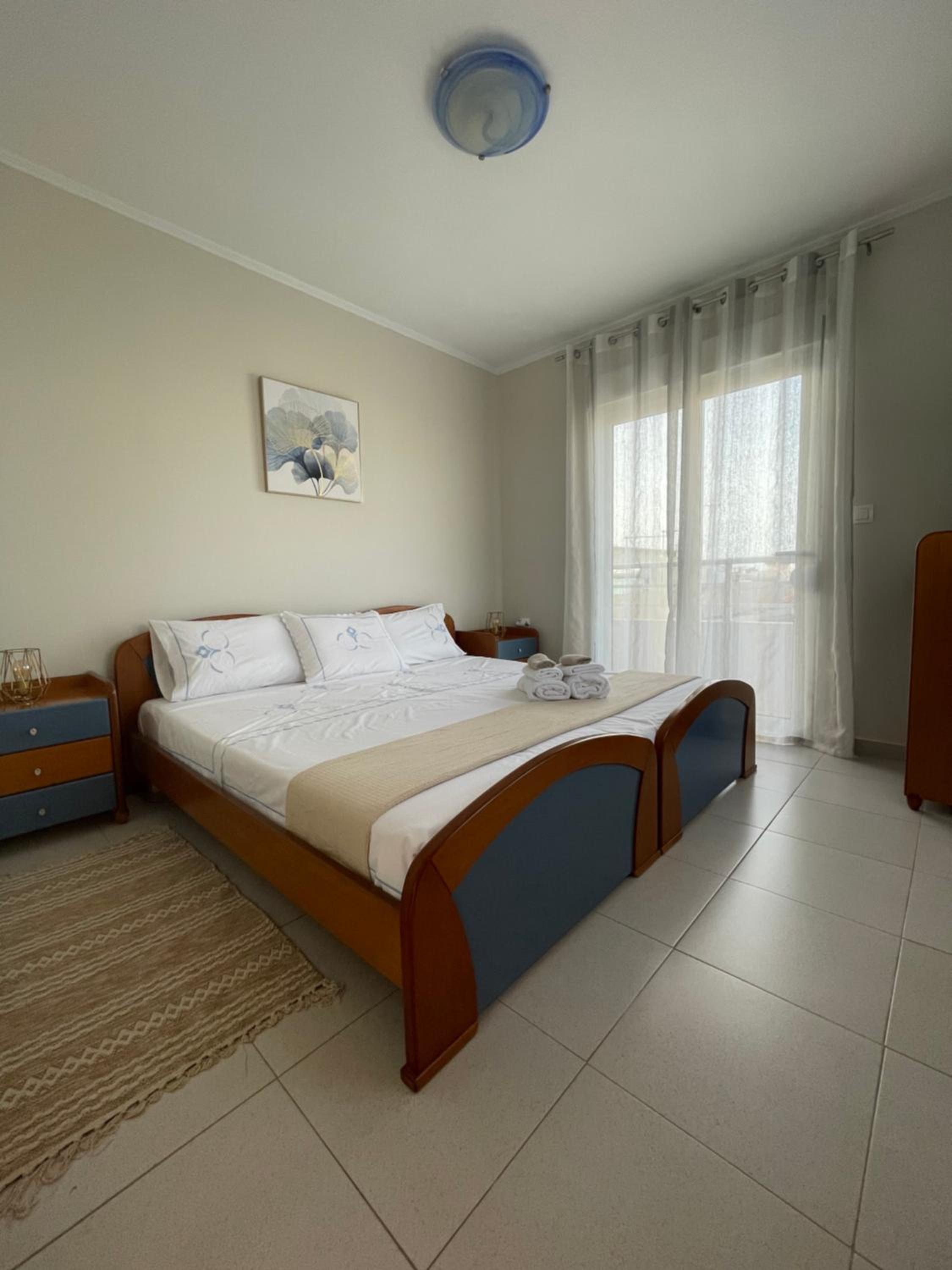 Summer Diamond photo 2