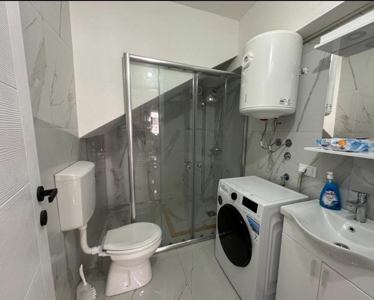 Renovierte Wohnung für max 5 Personen view 4