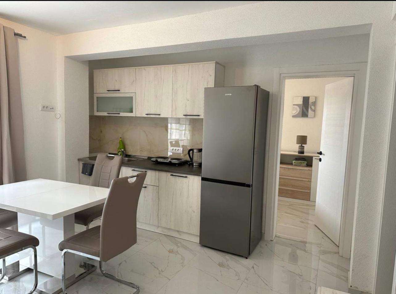 Renovierte Wohnung für max 5 Personen view 5
