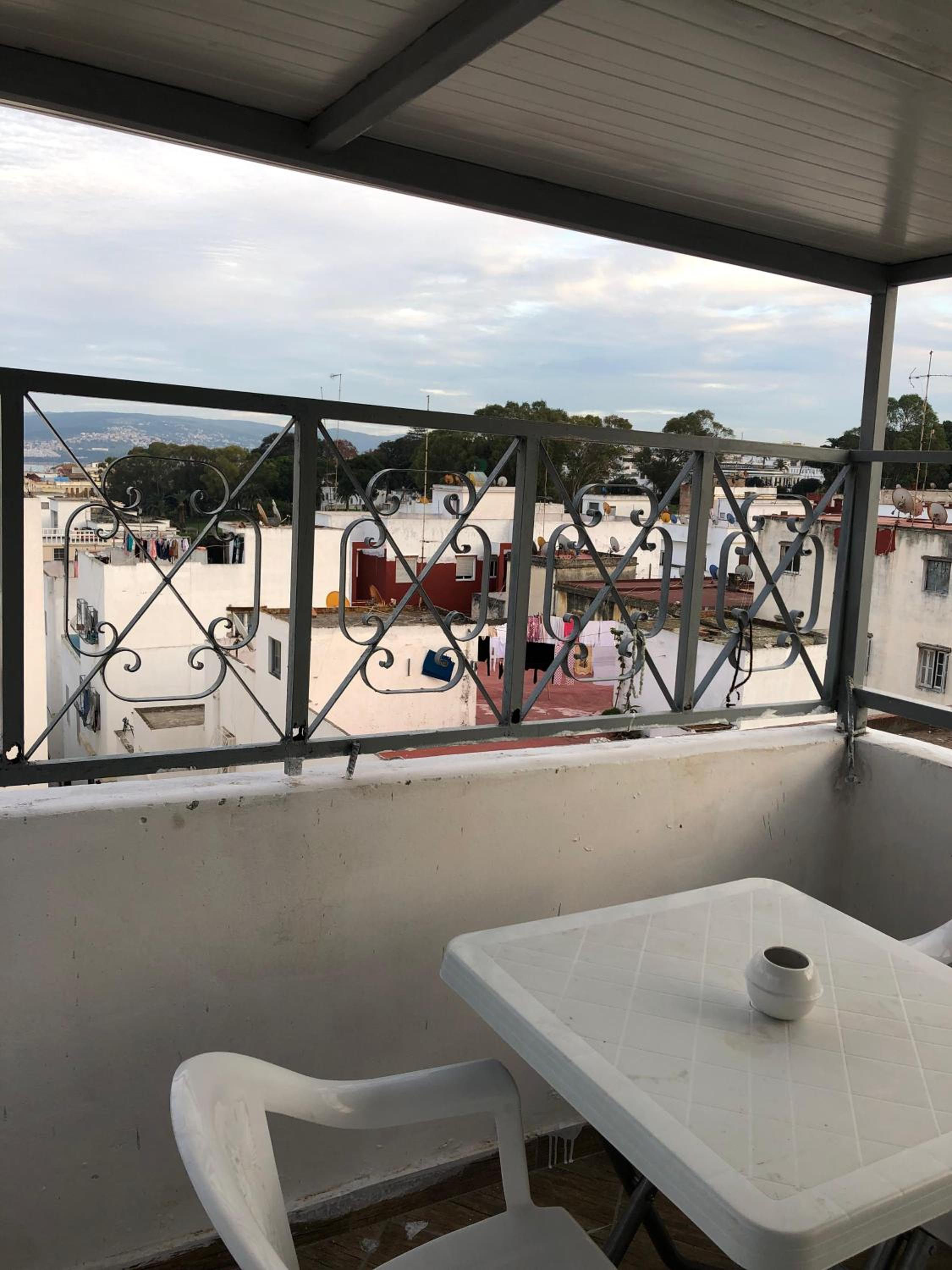 old city apartment + free couscous on Friday