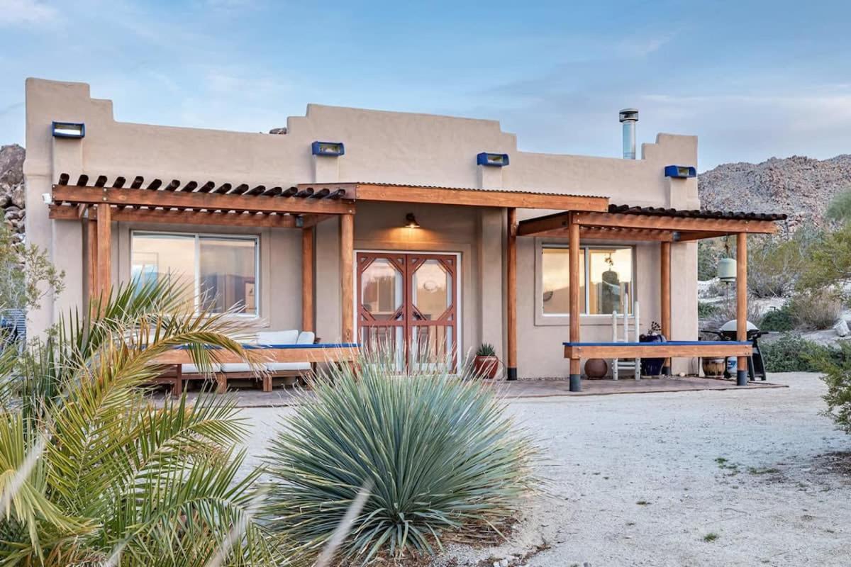 Pickleball Near Joshua Tree Park- Casita Panorama view 5