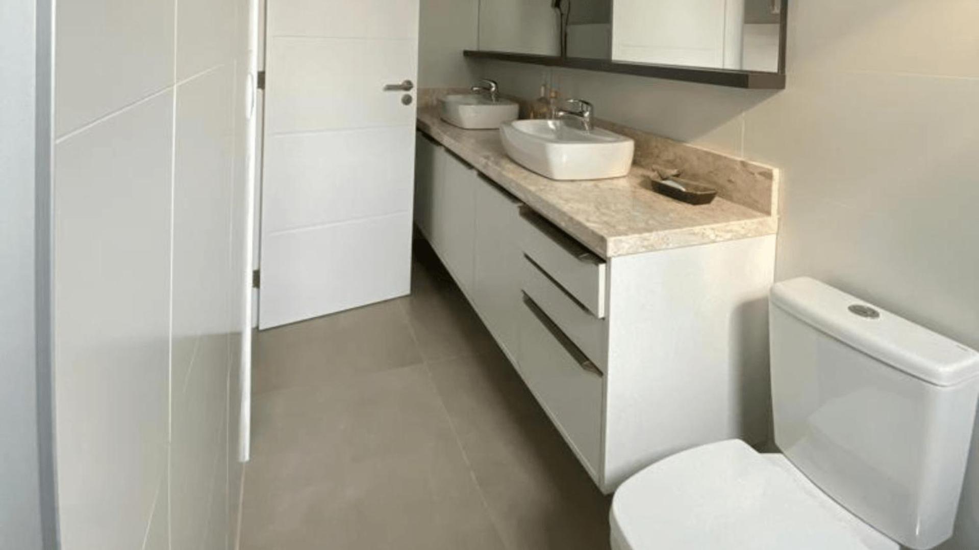 High-standard Condo 250m from the Beach