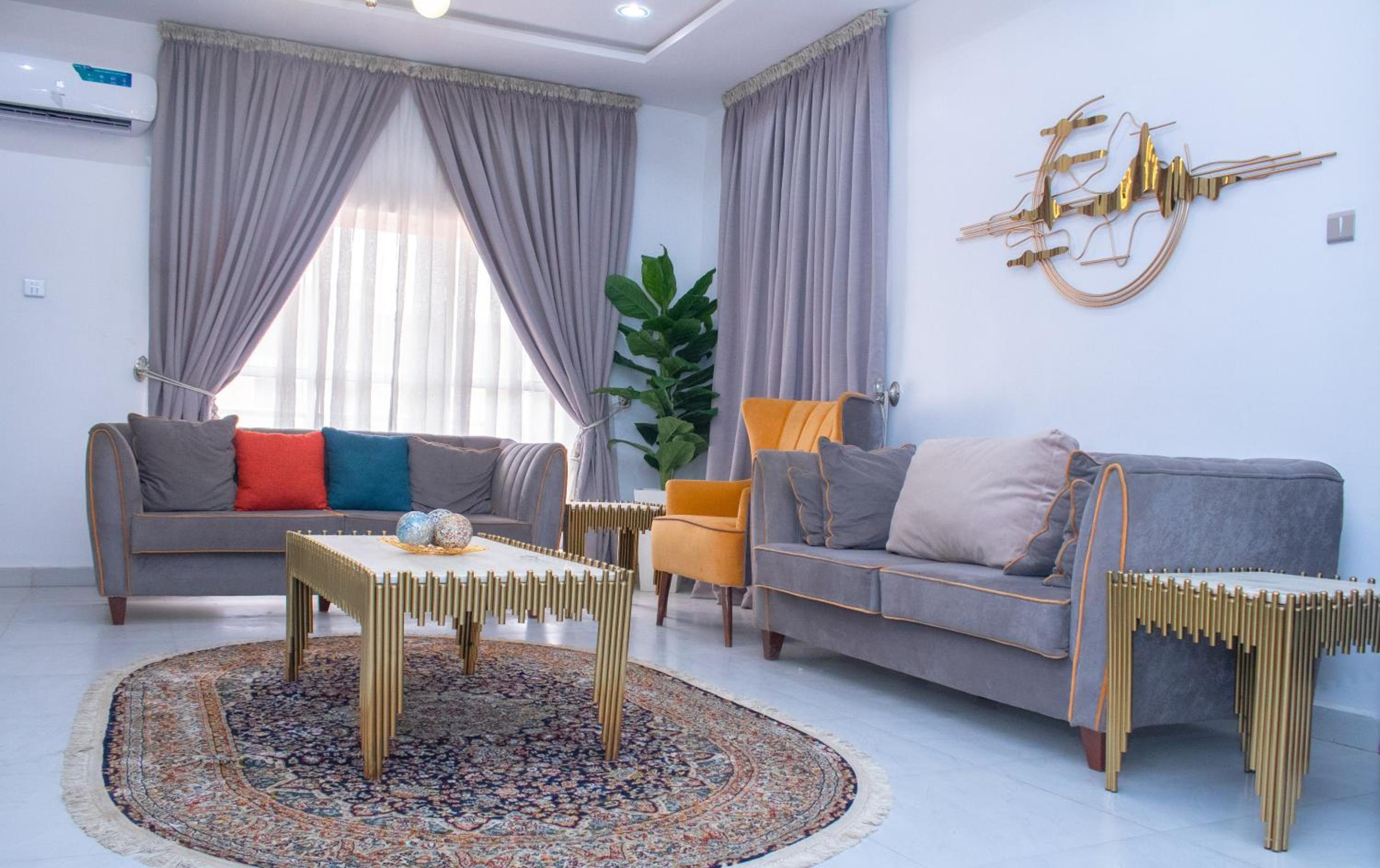 Hendon Ivy Apartment