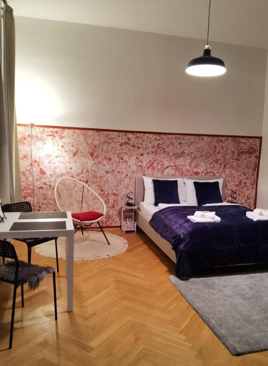 Lilia - Dolce Duo Homes