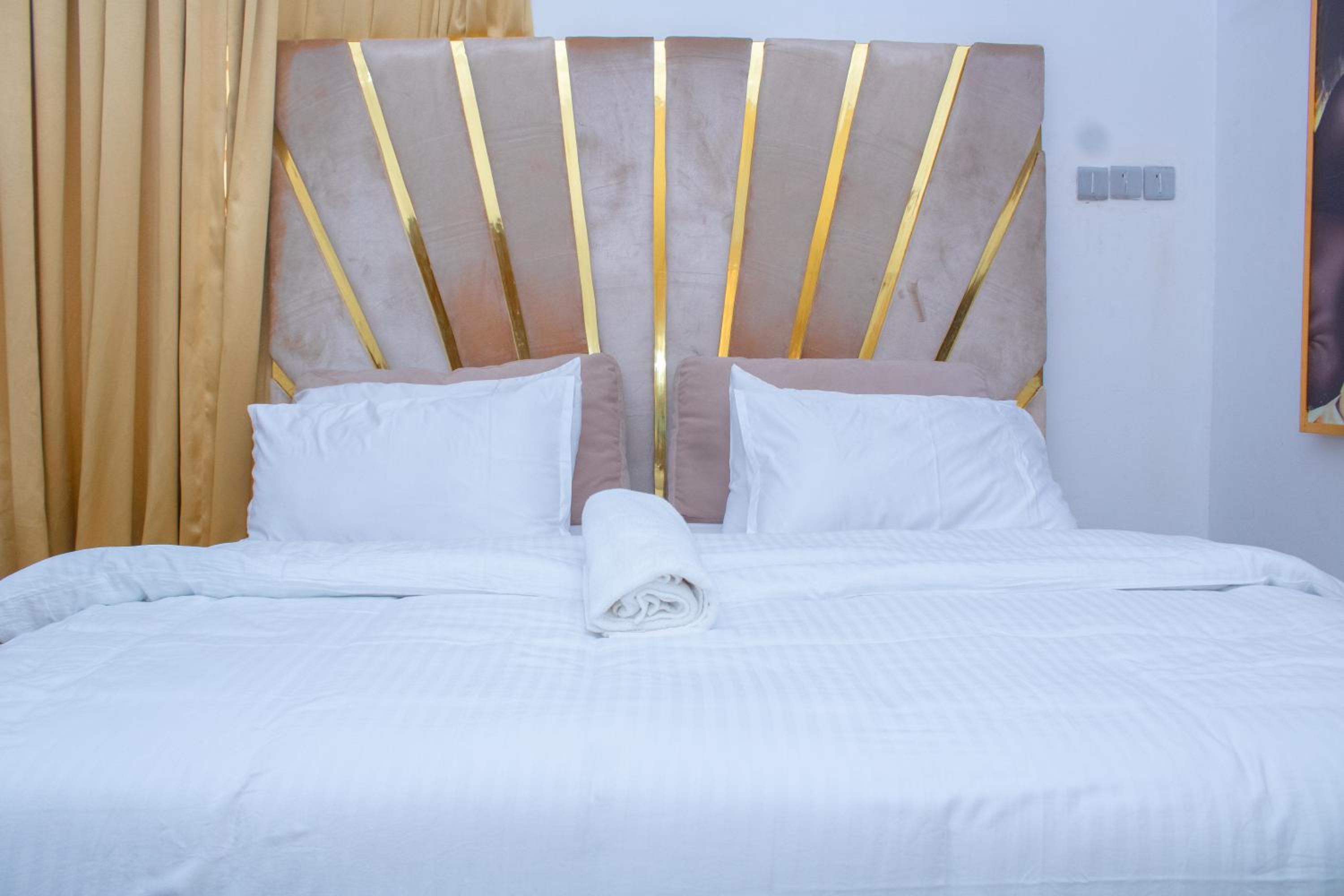 Hendon Ivy Apartment