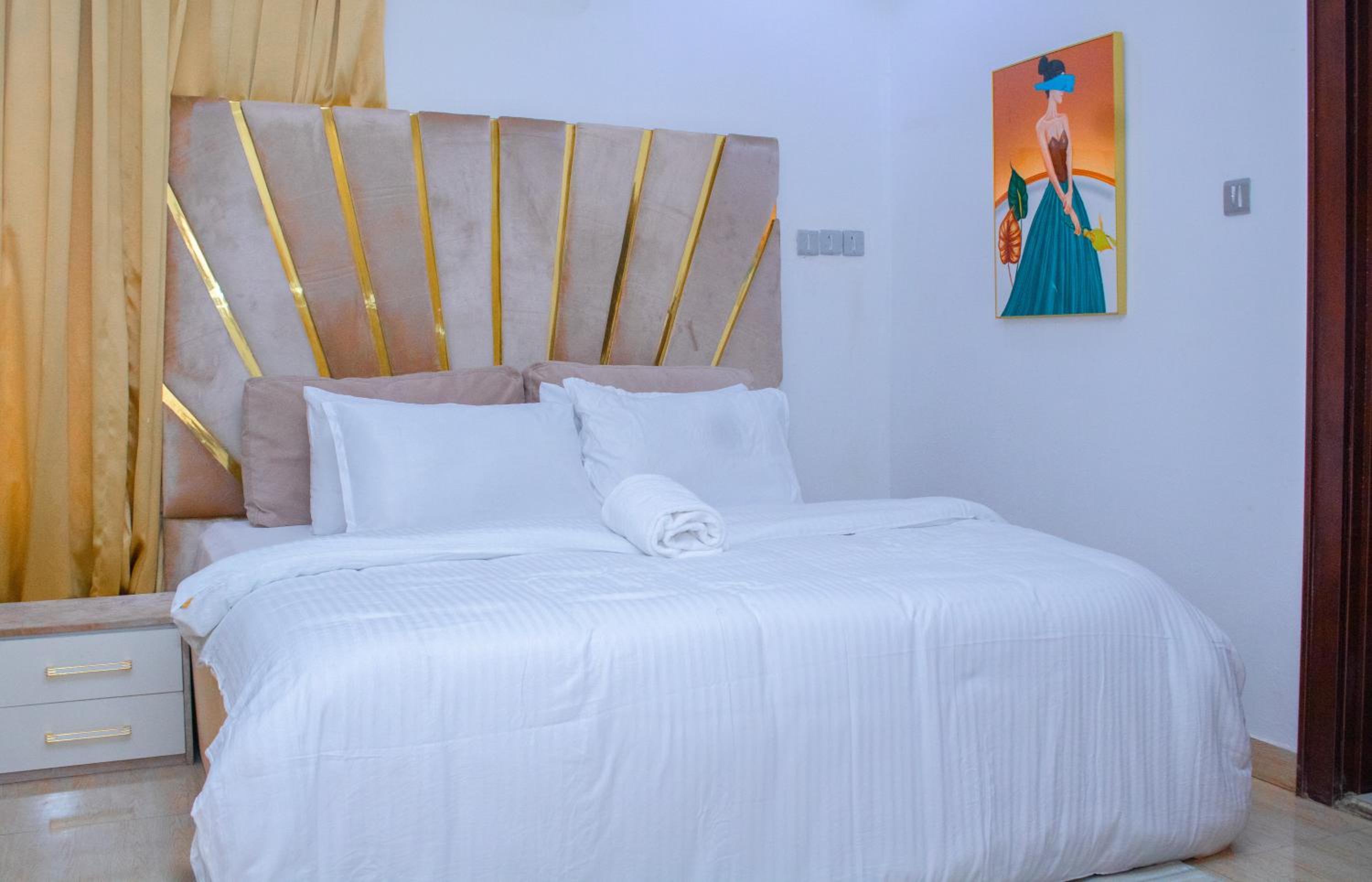 Hendon Ivy Apartment