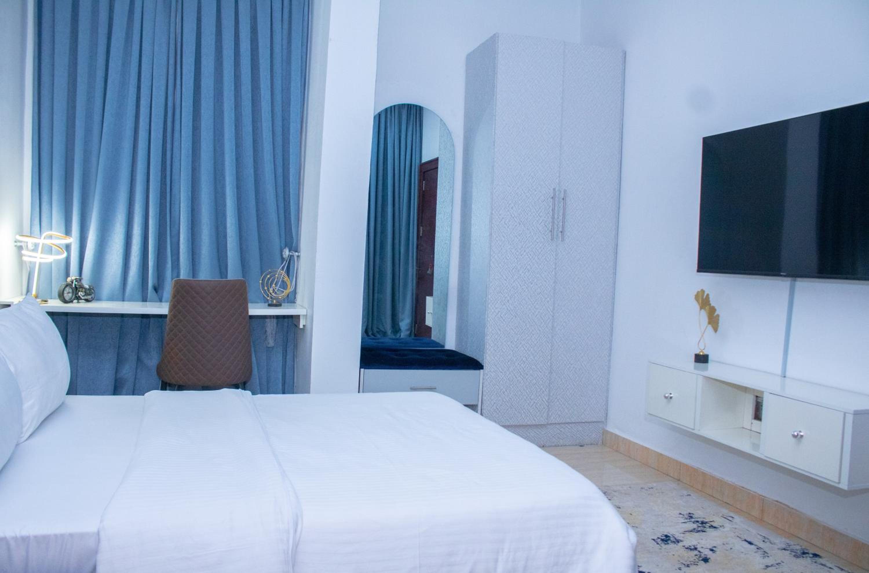 Hendon Ivy Apartment