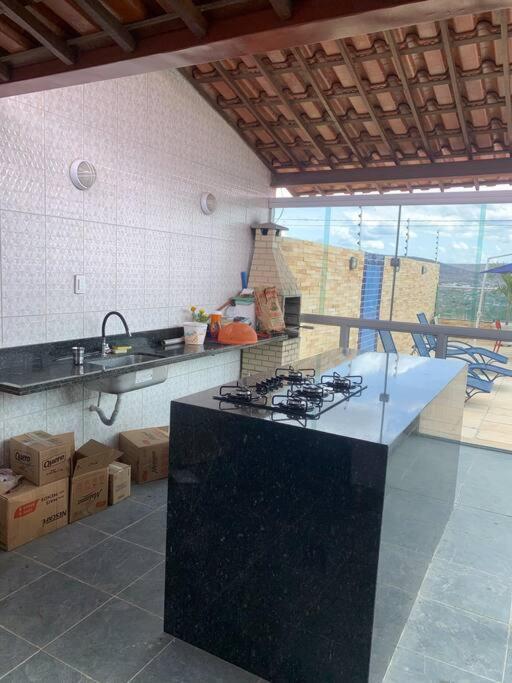 Casa com piscina privativa na subida de Serra Negra