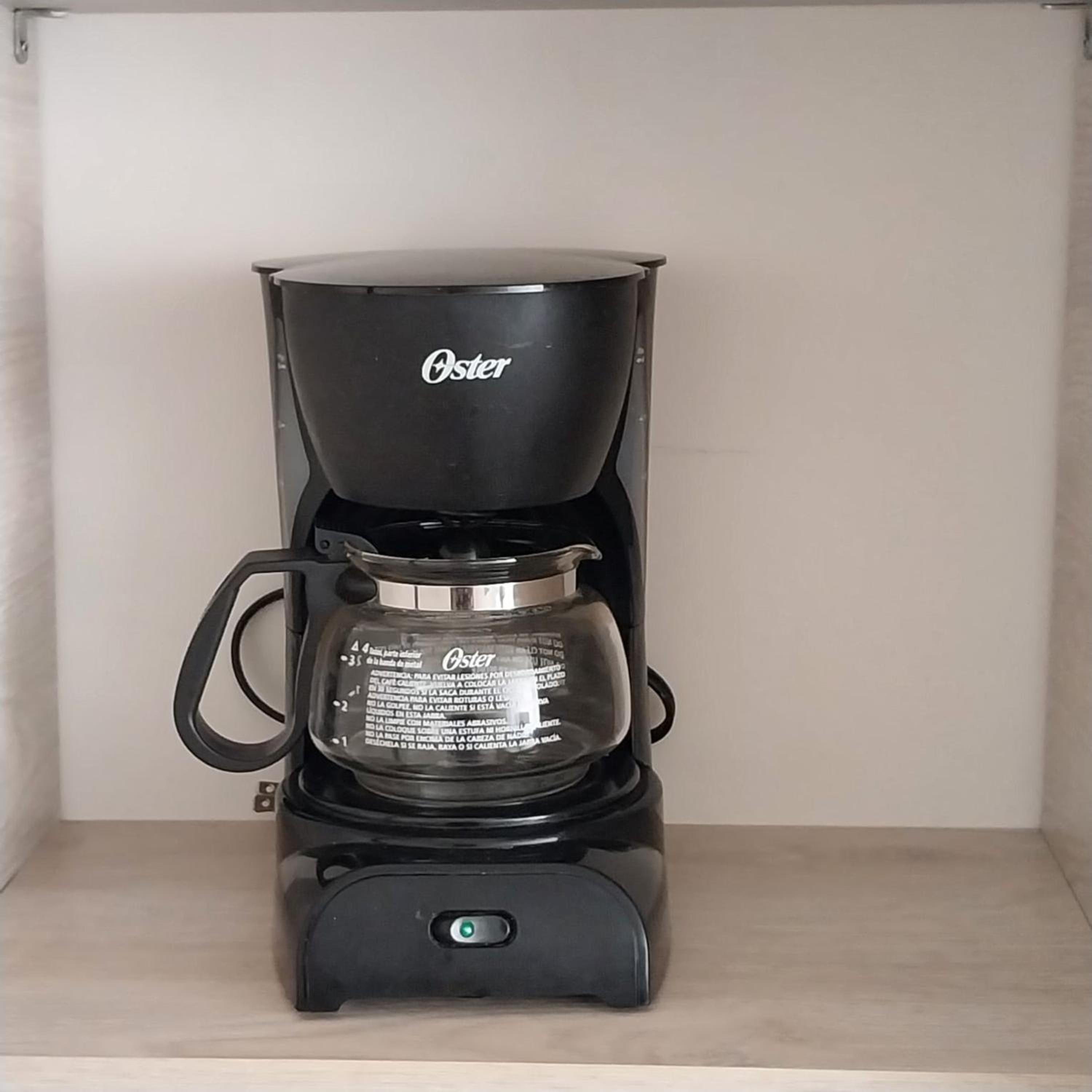 Entire Apartment Loft coffee- parking- WIFI 5G