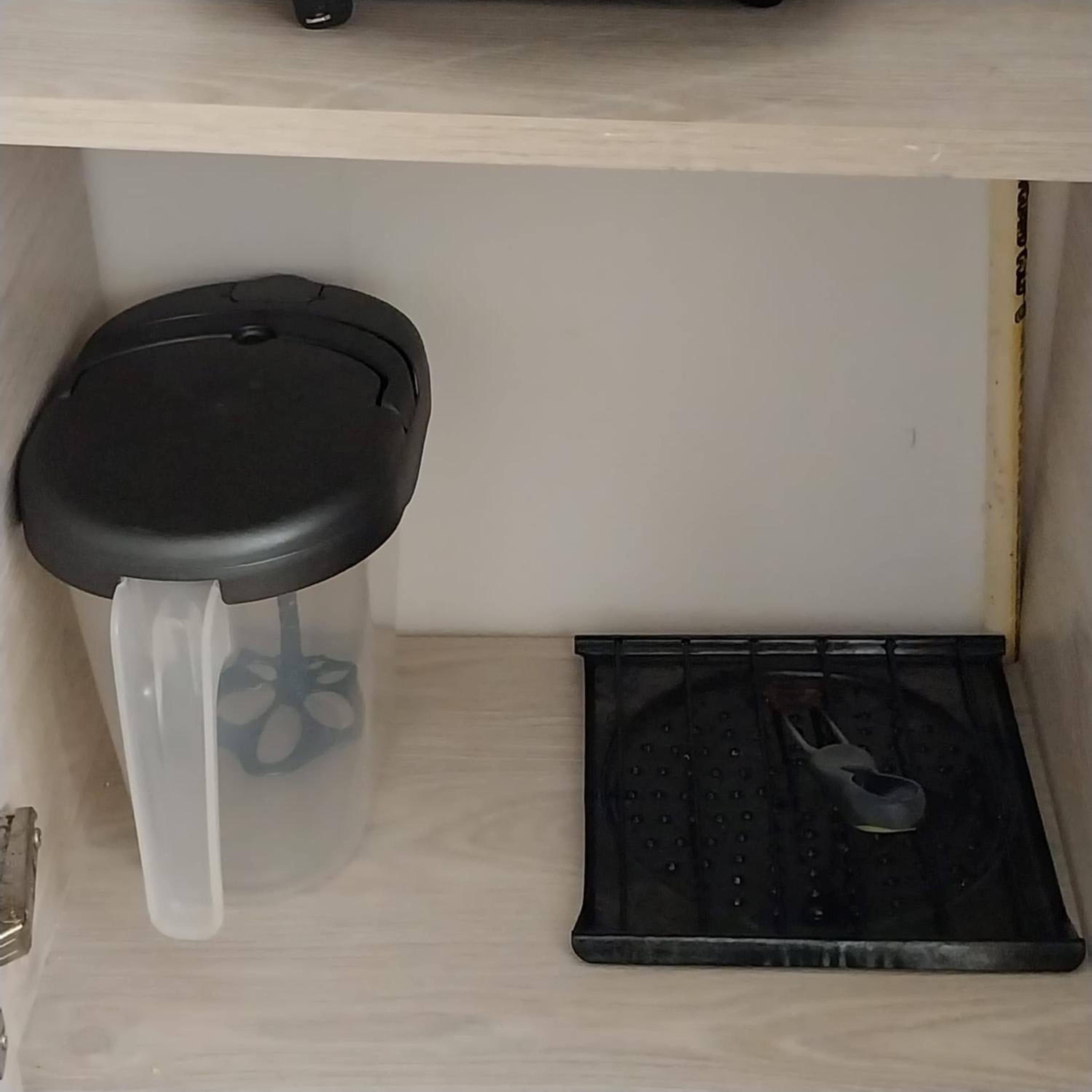 Entire Apartment Loft coffee- parking- WIFI 5G