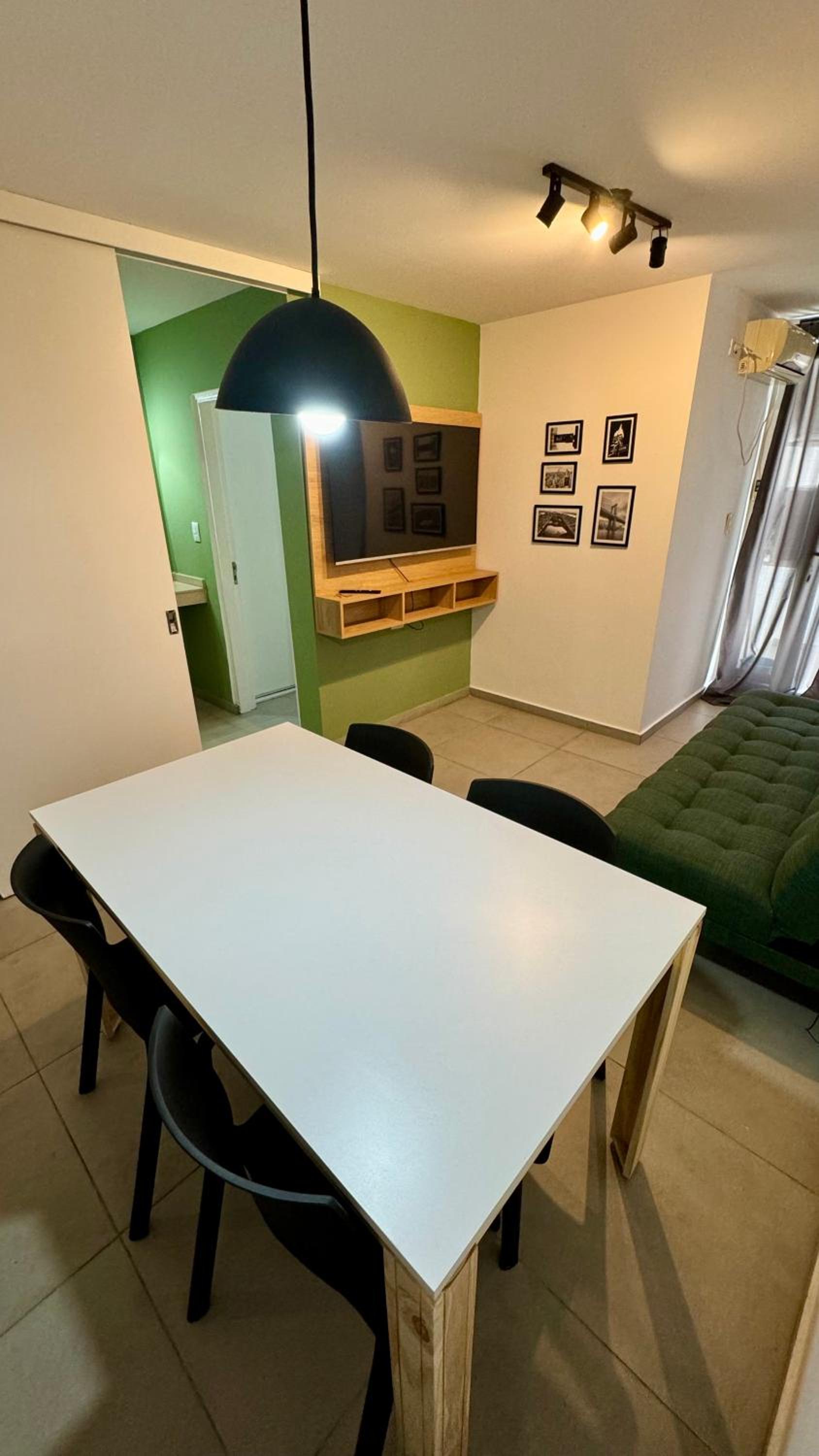 UN DORMITORIO, PILETA Y ASADORES EN TERRAZA NUEVA CÓRDOBa