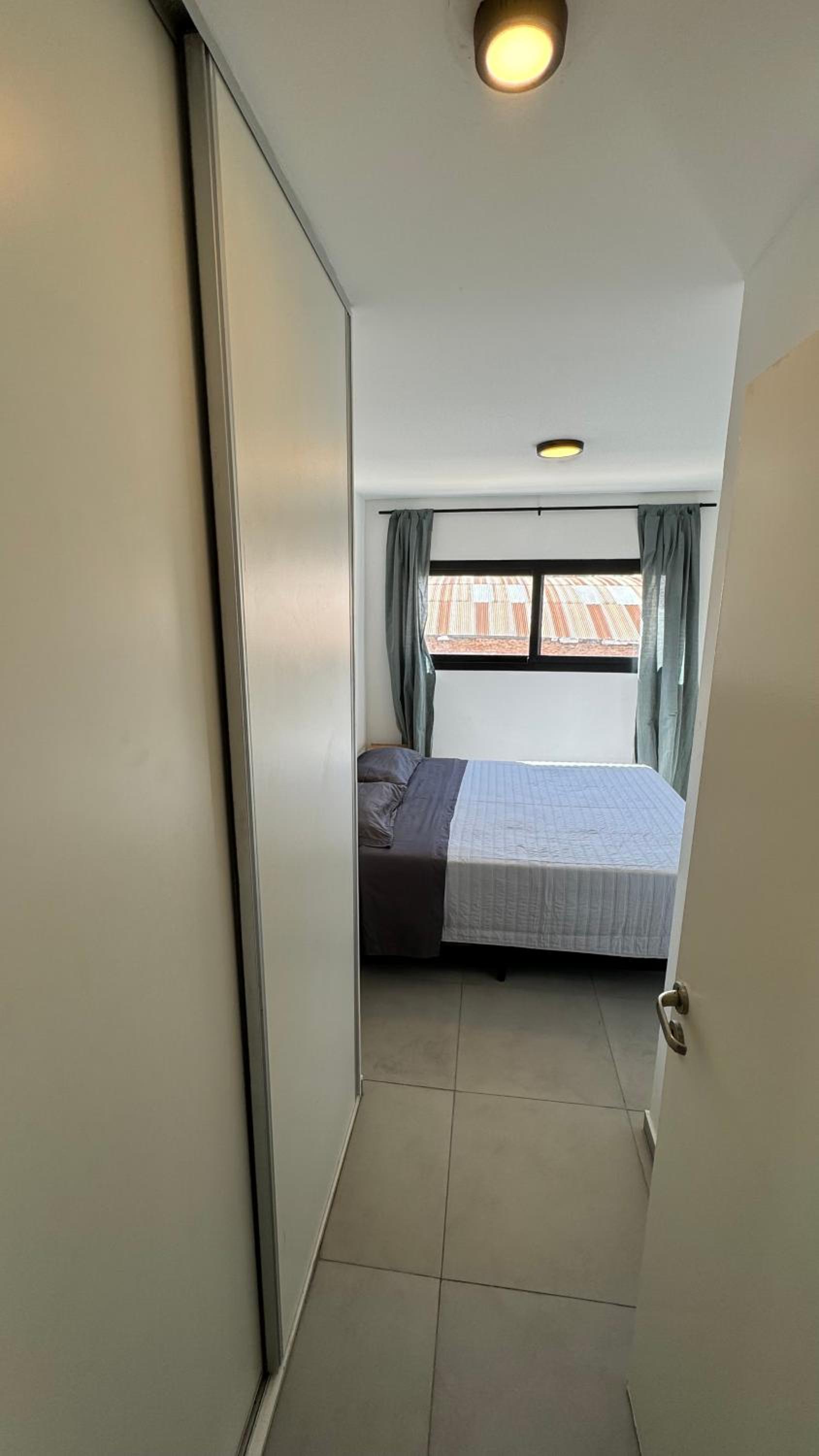 UN DORMITORIO, PILETA Y ASADORES EN TERRAZA NUEVA CÓRDOBa