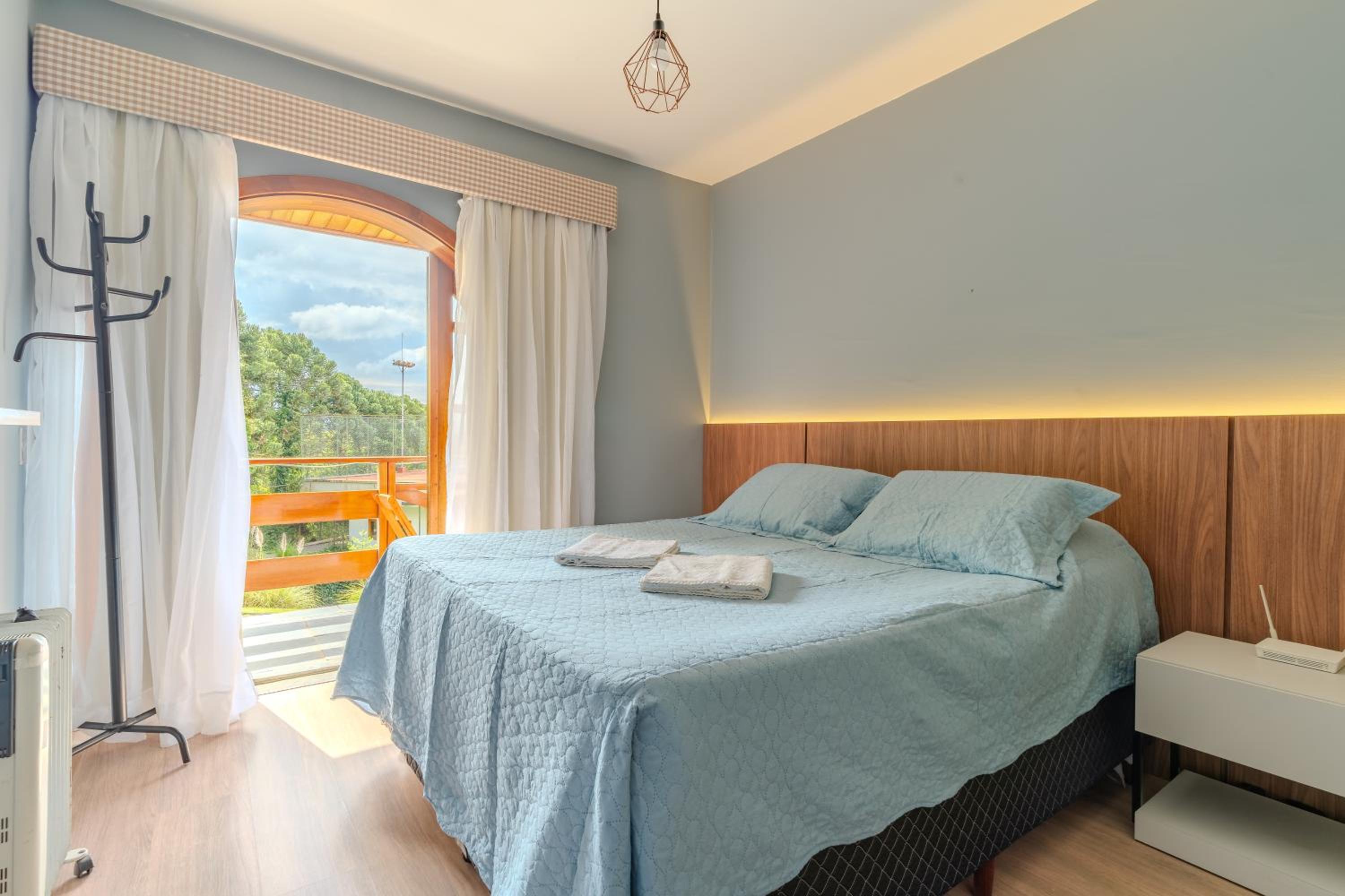 Mineir.INN - Piscina Aquecida e Hidro na Montanha
