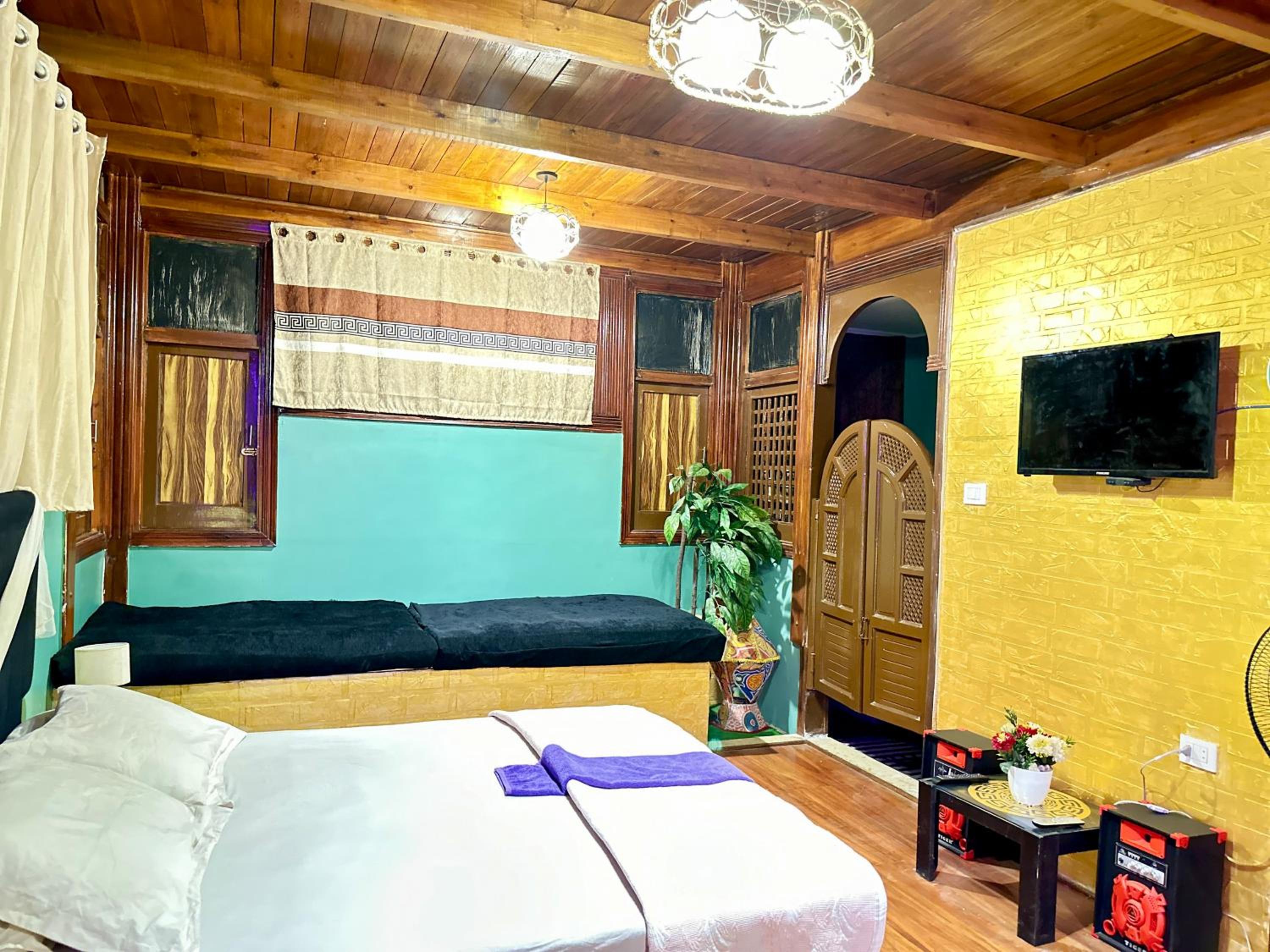Studio with the visions of the Nile and the pyramids in Maadi