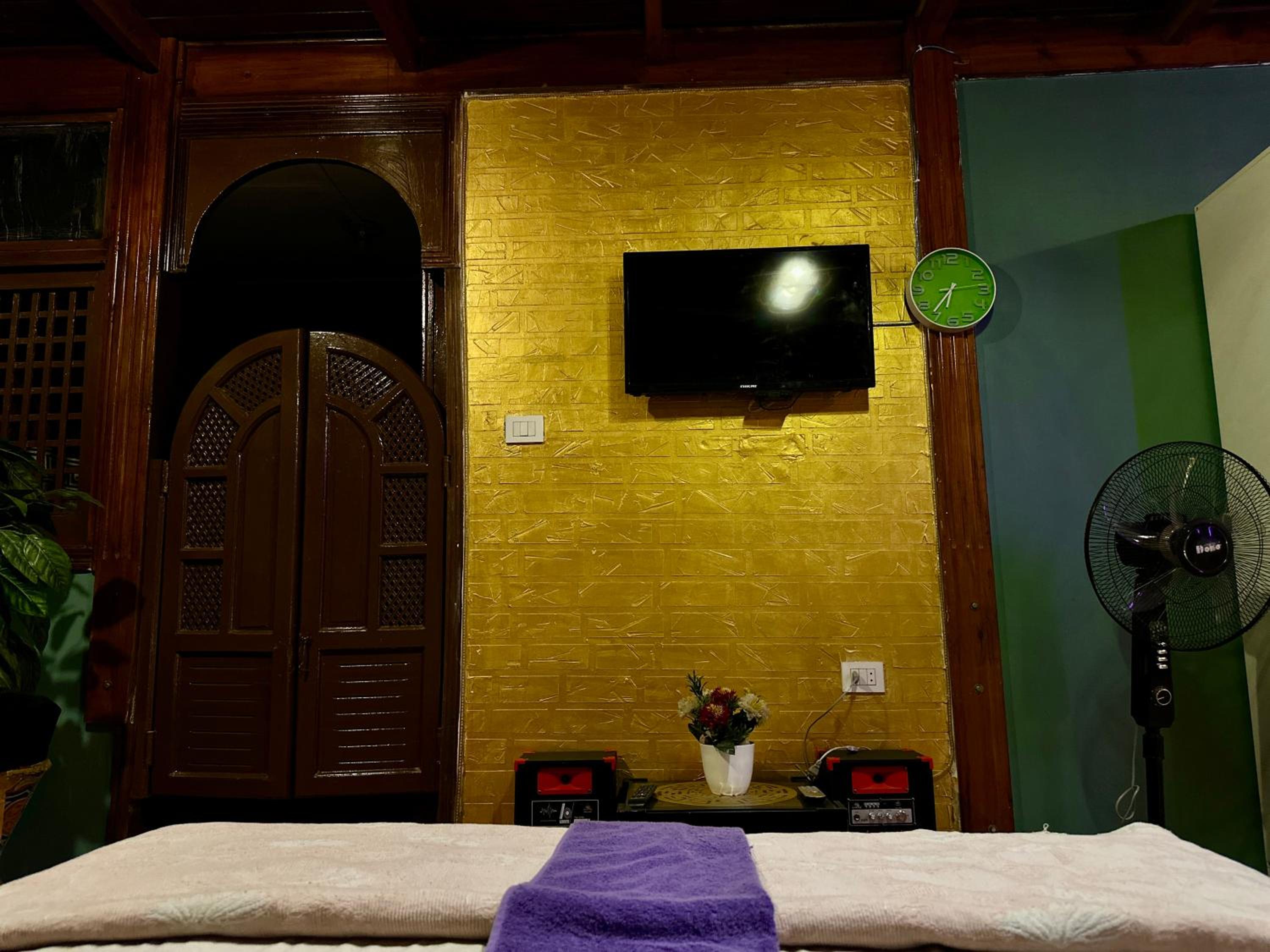 Studio with the visions of the Nile and the pyramids in Maadi