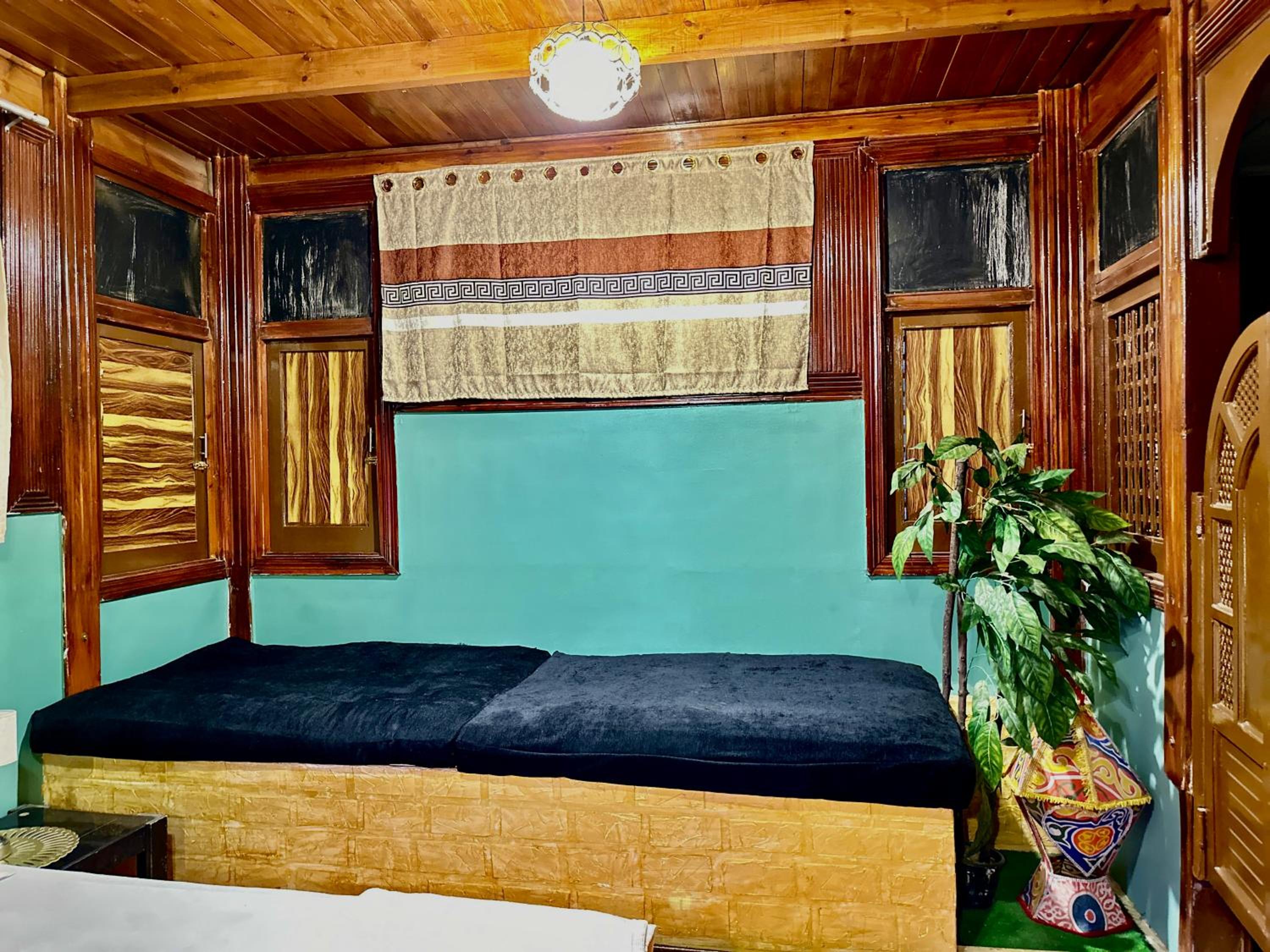 Studio with the visions of the Nile and the pyramids in Maadi