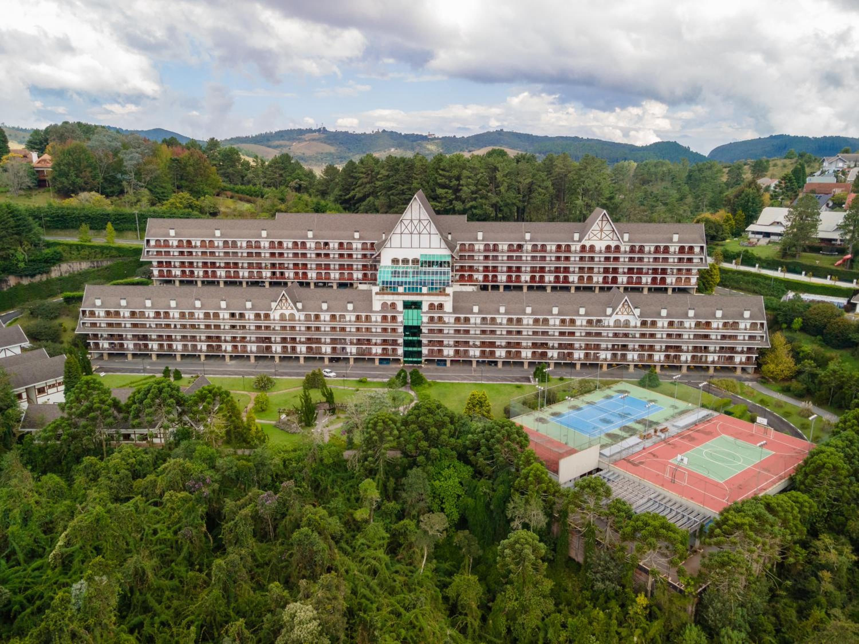 Mineir.INN - Piscina Aquecida e Hidro na Montanha