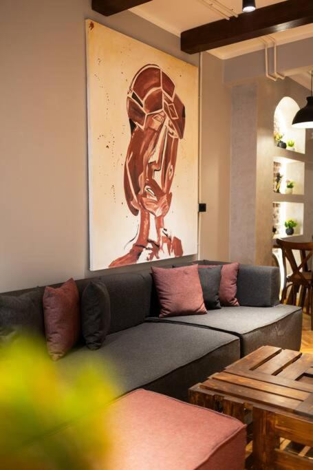 Chic Artist Loft in Downtown Cairo W Vintage Charm