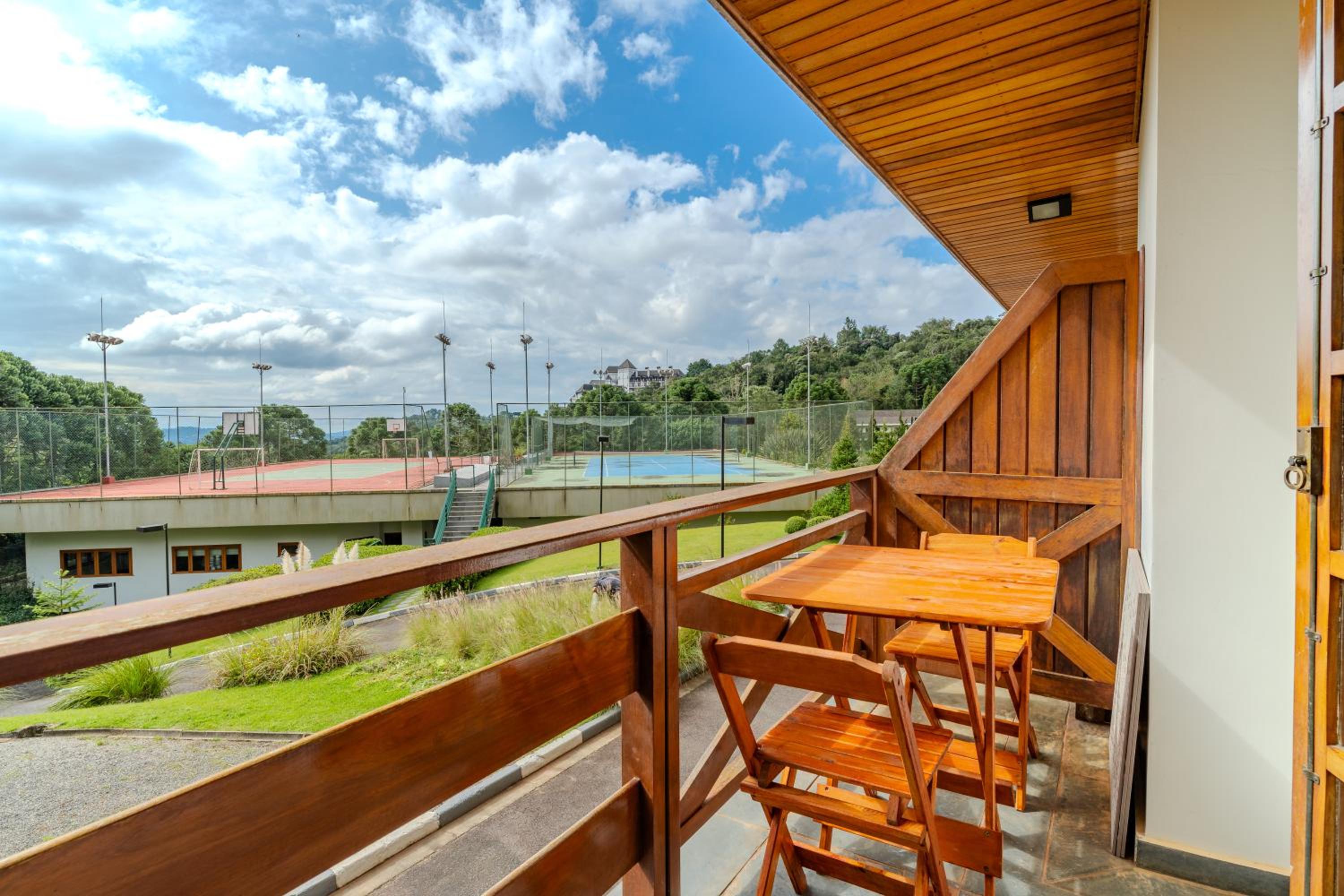 Mineir.INN - Piscina Aquecida e Hidro na Montanha