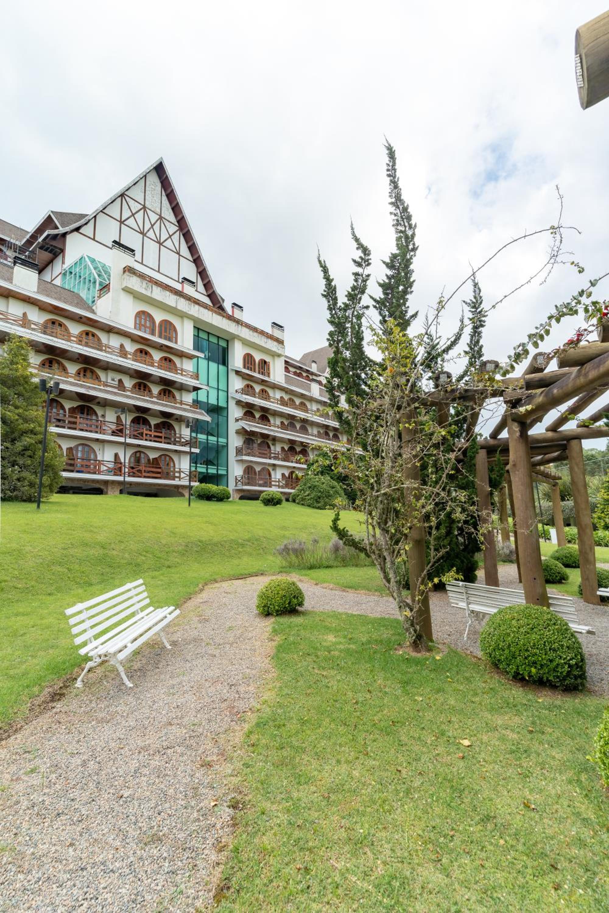 Mineir.INN - Piscina Aquecida e Hidro na Montanha