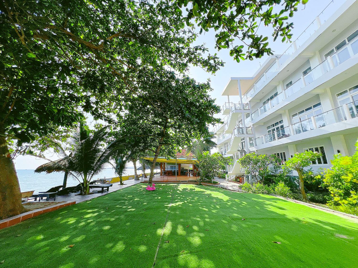 Sand Beach Resort