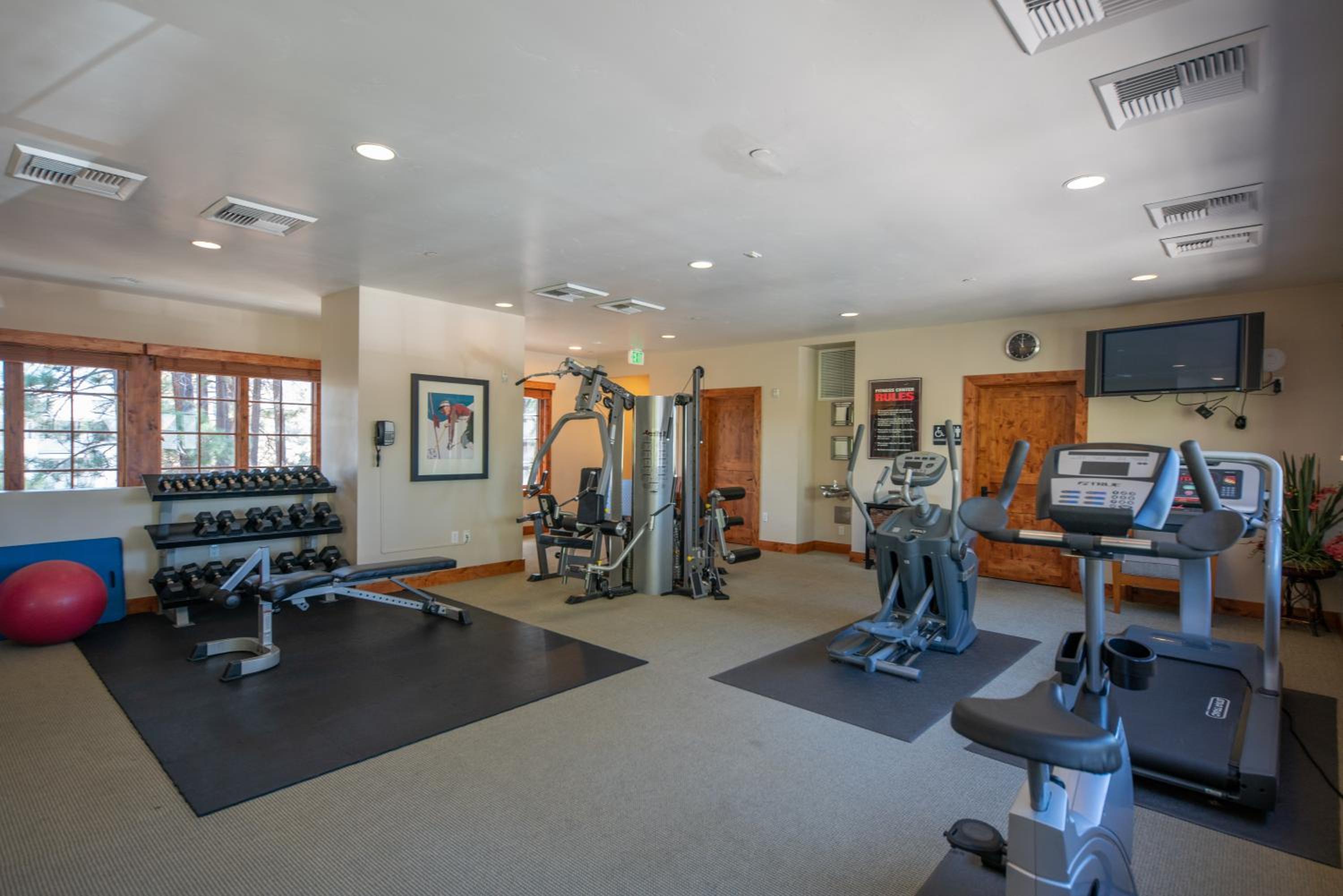Lake Tahoe Vacations - The PEAK Everest 14 - The Ultimate in Lakefront Luxury - Property Image 9