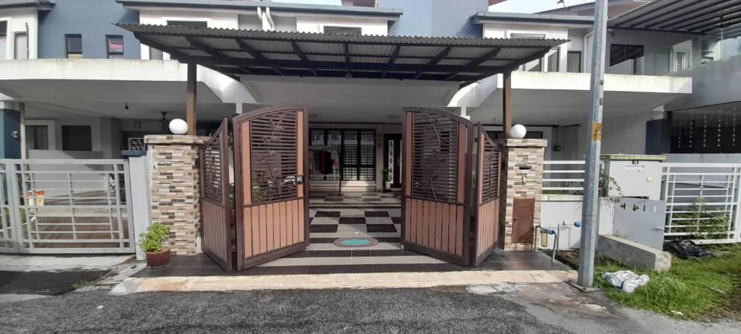 Homestay Bandar Putera 2 Klang photo 3