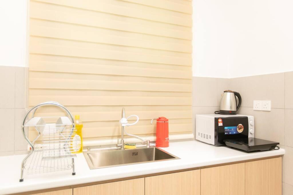 Top floor Seaview pent house 3BR 10pax photo 3