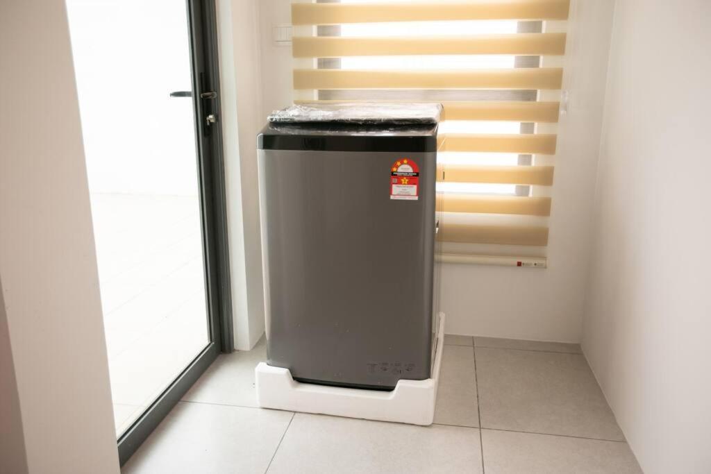 Top floor seaview pent house 3BR 11pax photo 7