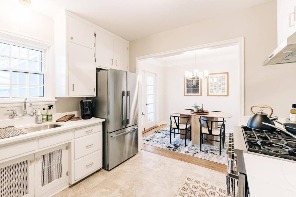 Enchanting and comfy urban cottage with renovated rustic den by Como Park MN State Fair - Property Image 44