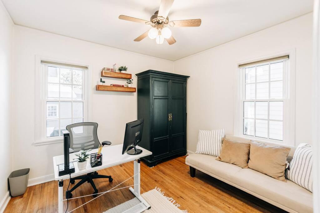 Enchanting and comfy urban cottage with renovated rustic den by Como Park MN State Fair - Property Image 26