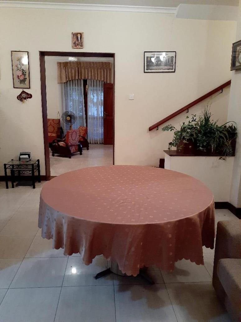 Negombo Holiday Home