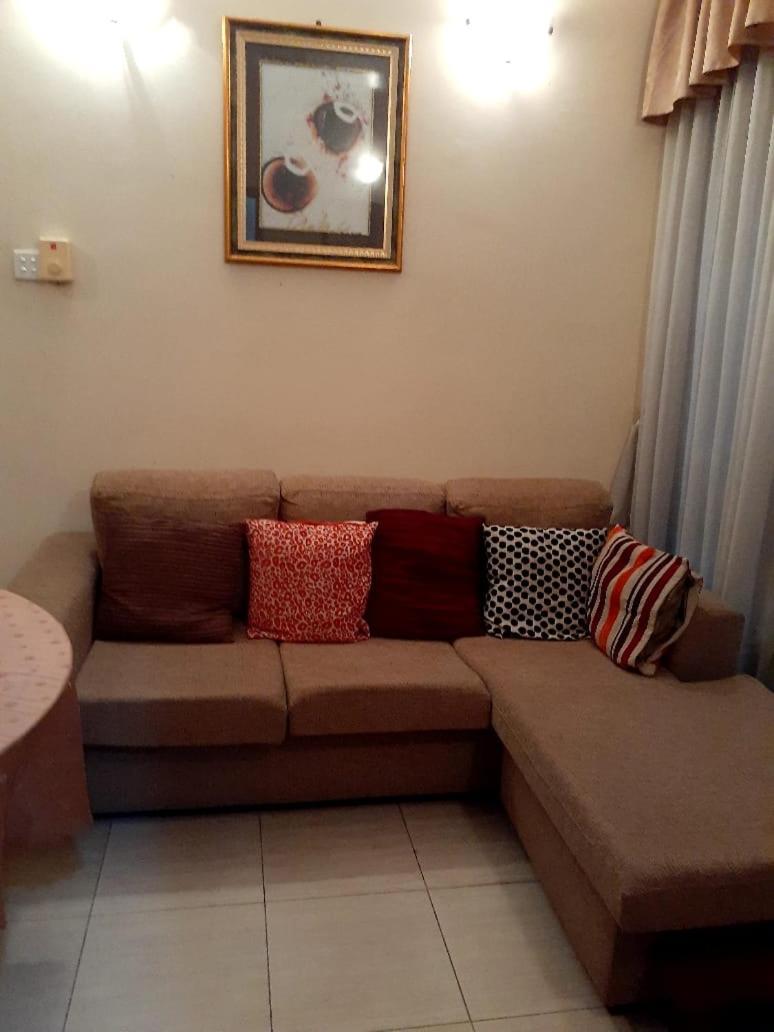 Negombo Holiday Home