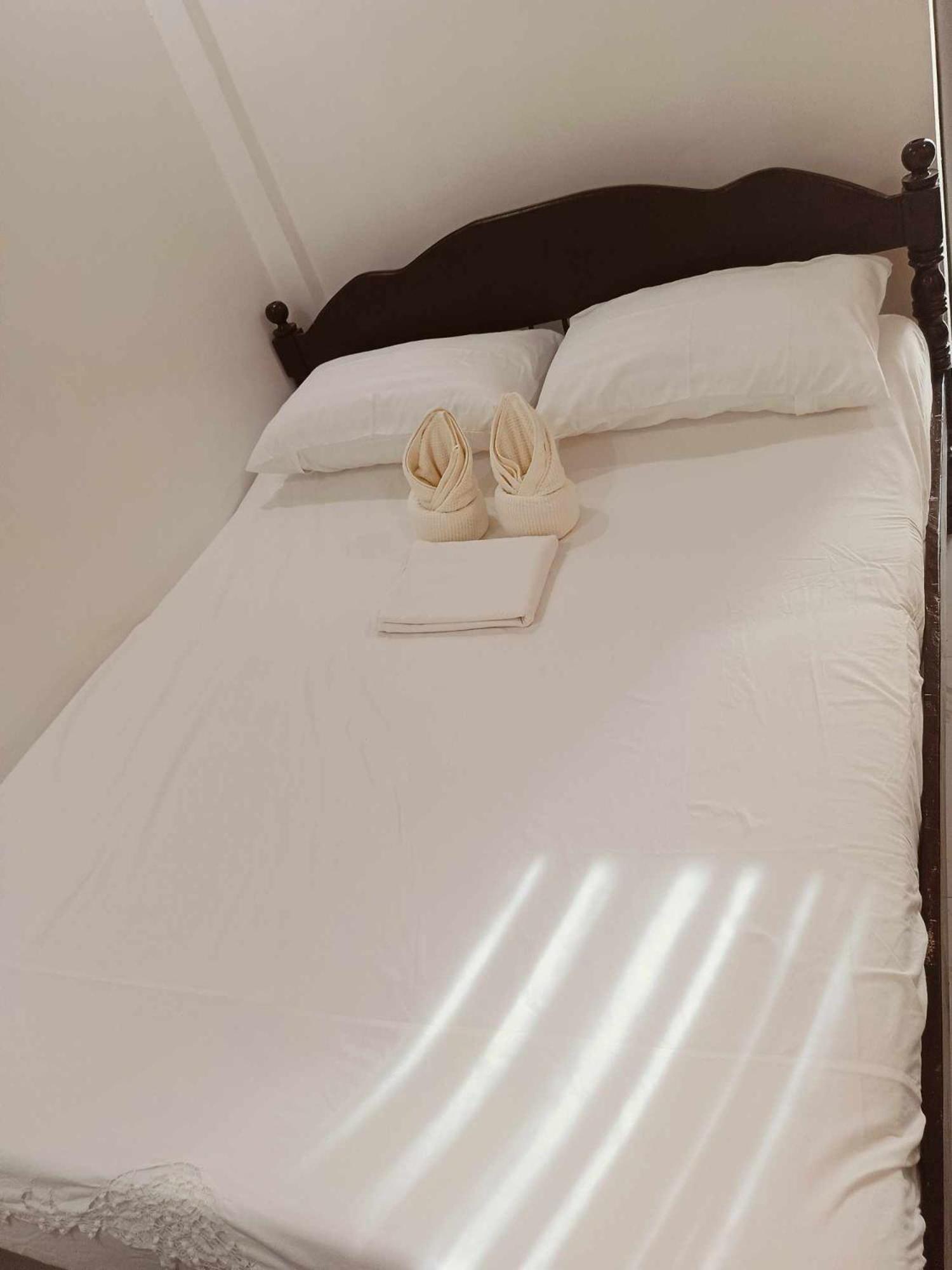 KMJ SUITES