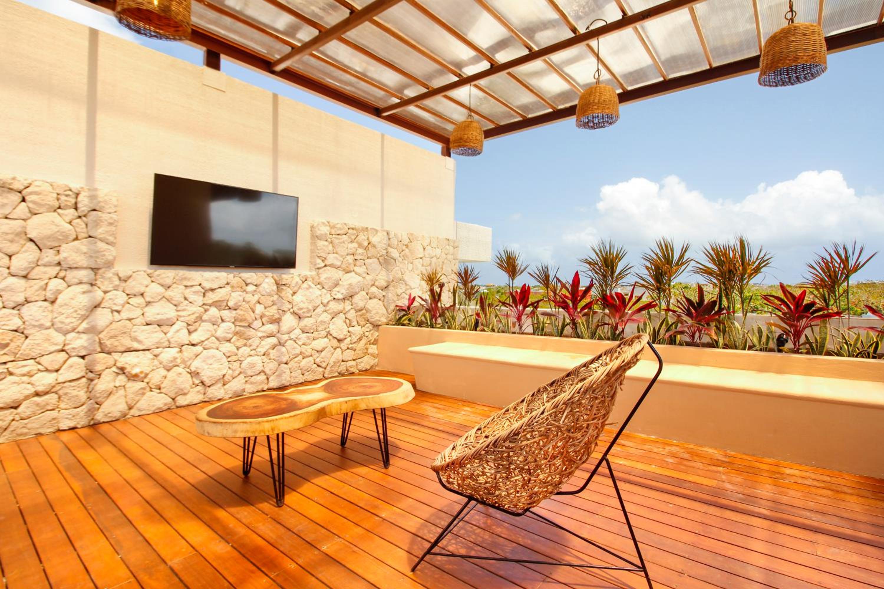 balance & terrace