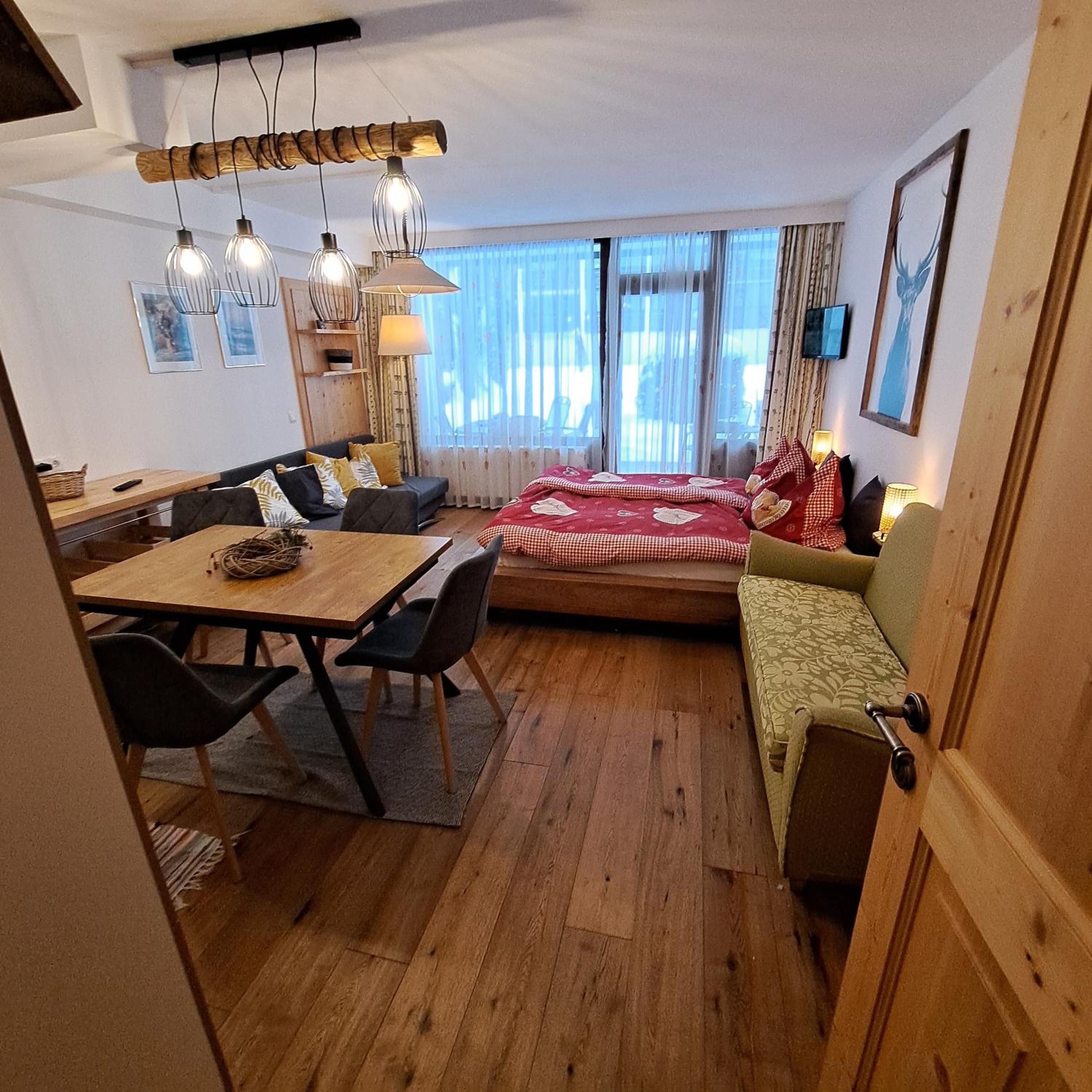 Appartement mit Hallenbad