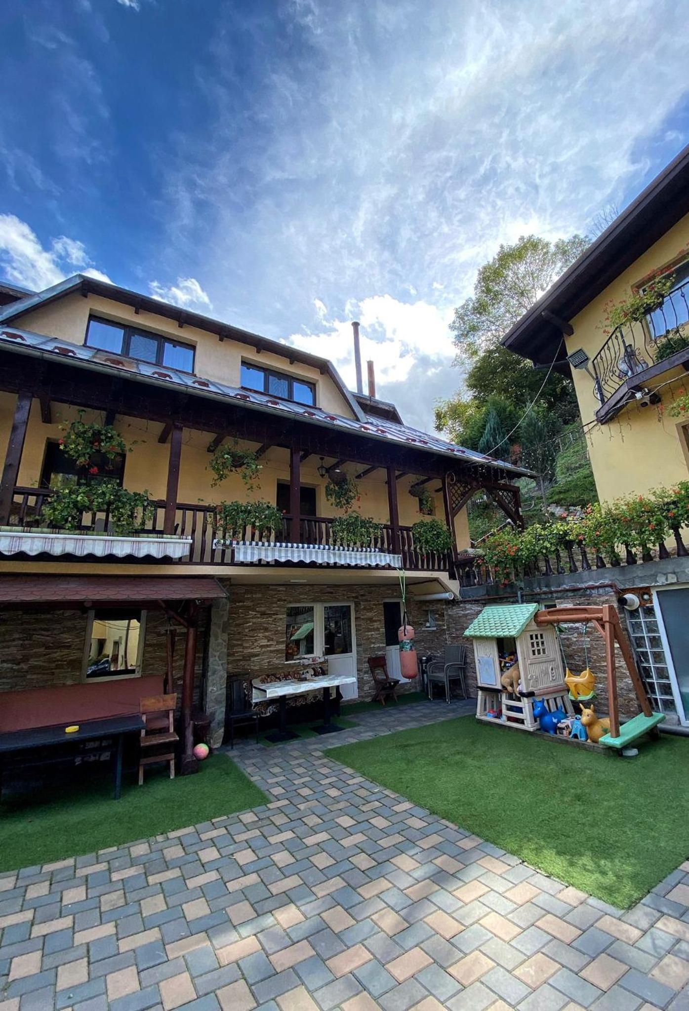Casa Coltea